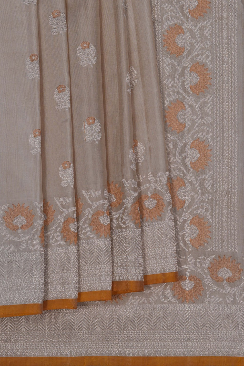 Image of Gadwal Silk Ivory Off-White Saree