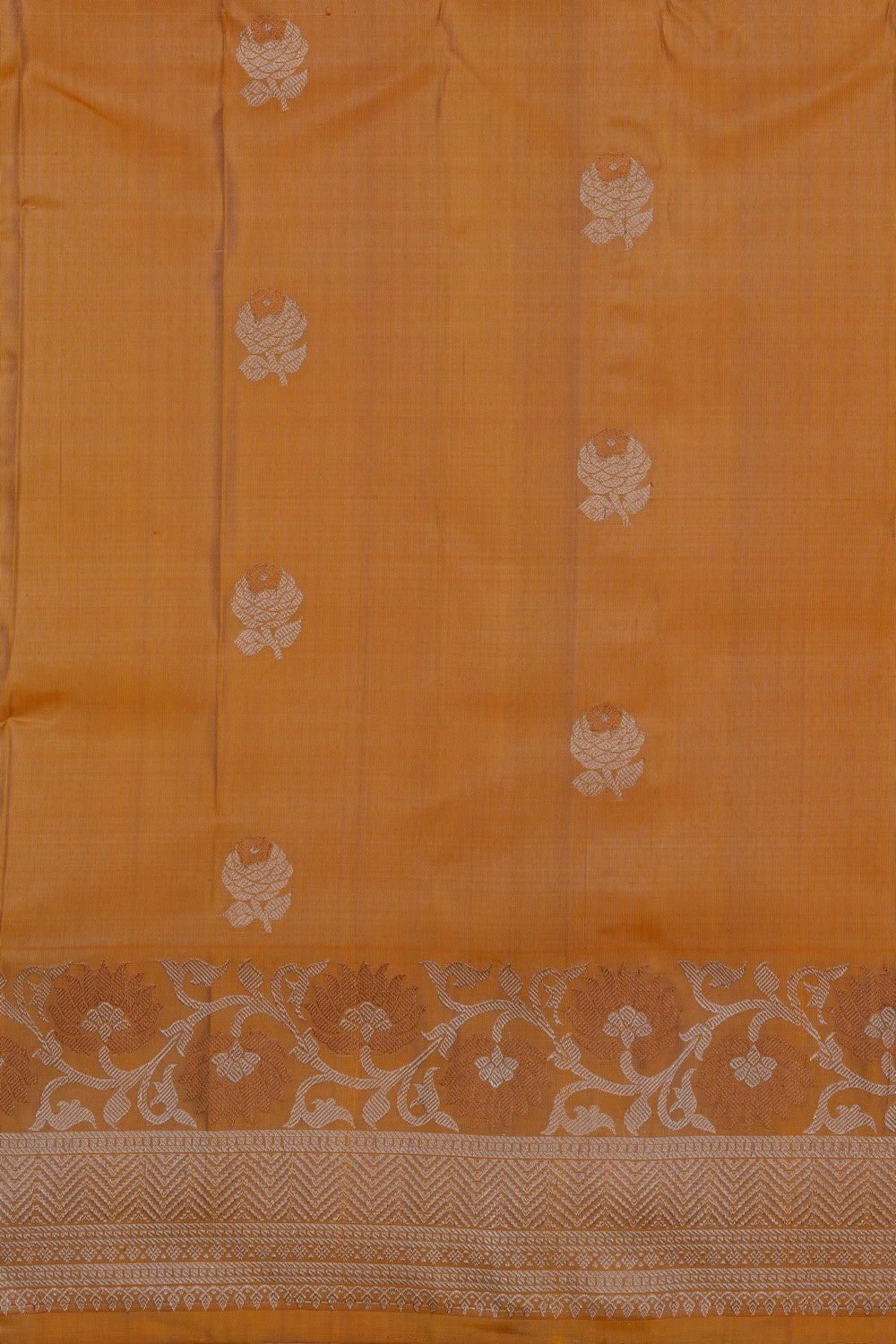 Image of Gadwal Silk Ivory Off-White Saree