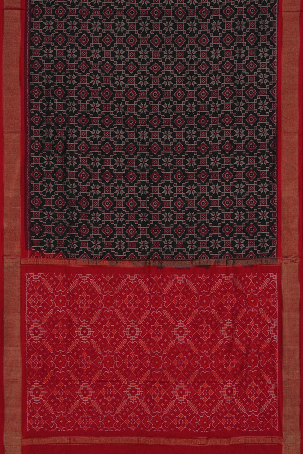 Pochampally Ikat Silk Saree