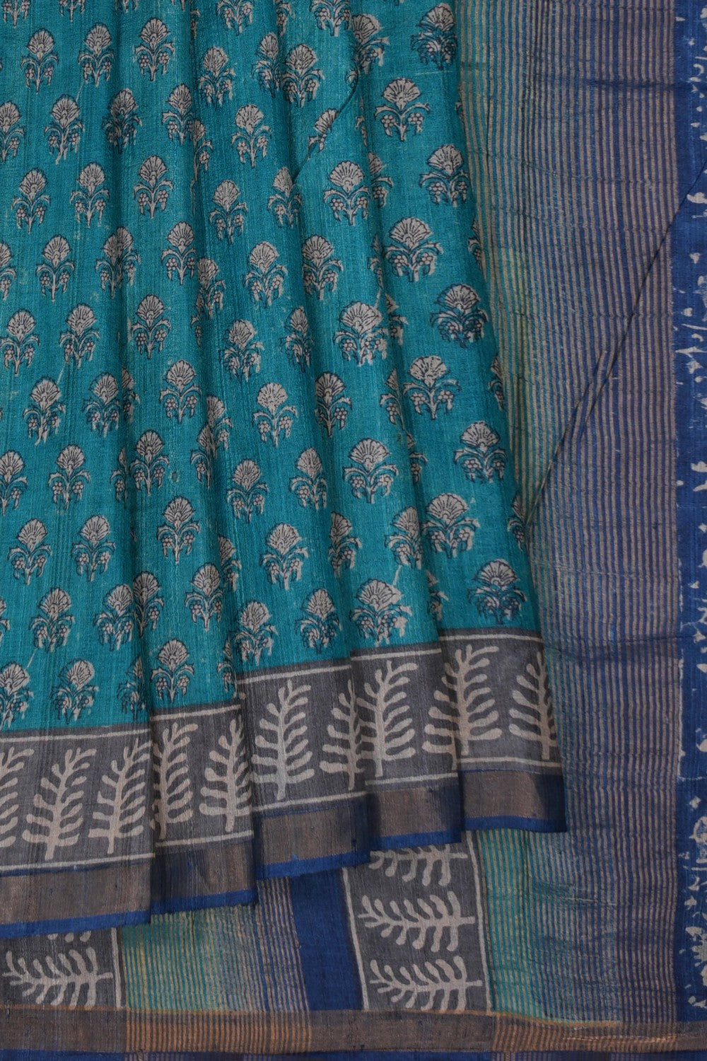 Image of A Floral Printed Tussar Silk Saree