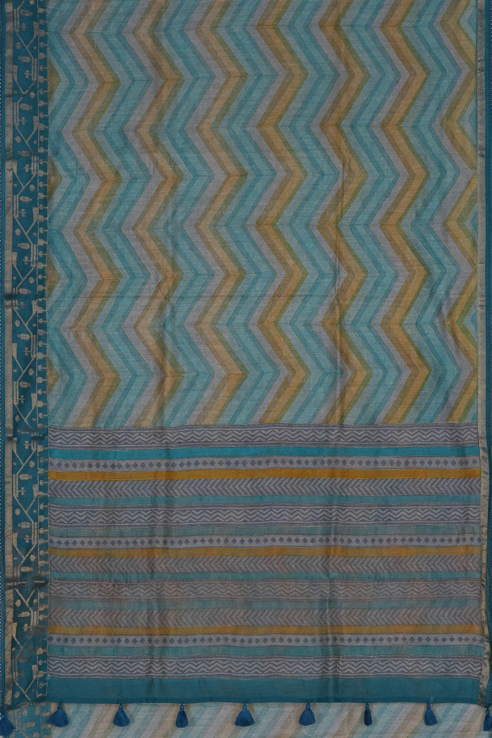Image of A Tussar Chevron Printed Saree