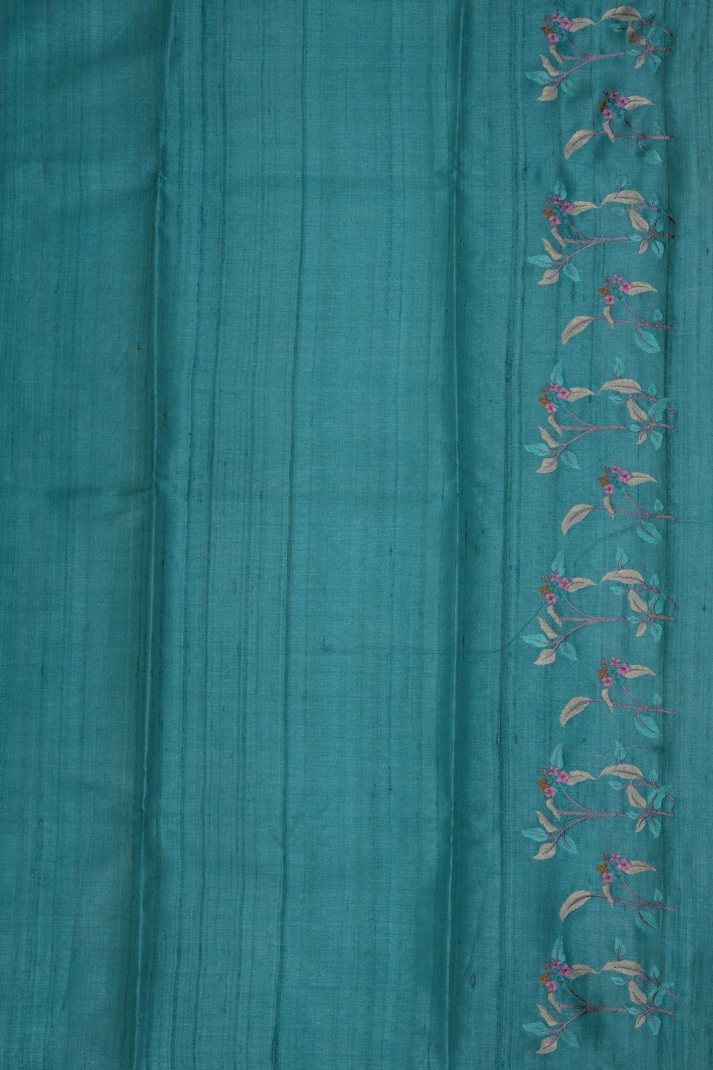 Image of A Simple Yet Elegant Embroidery Saree