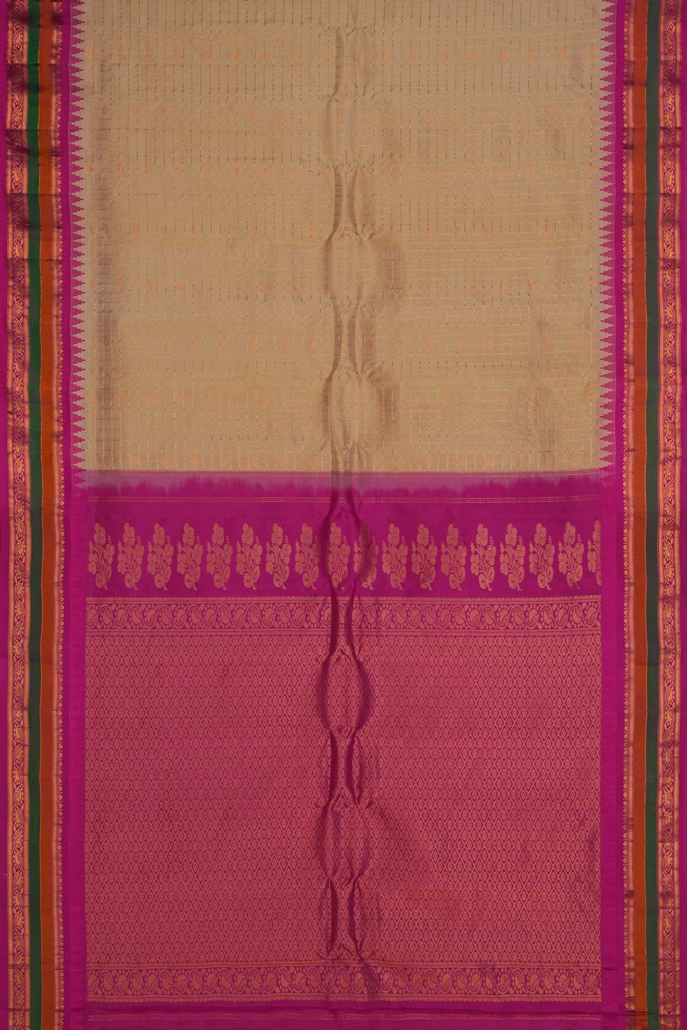 Image of Gadwal Silk Kattam Ivory Off-White Saree
