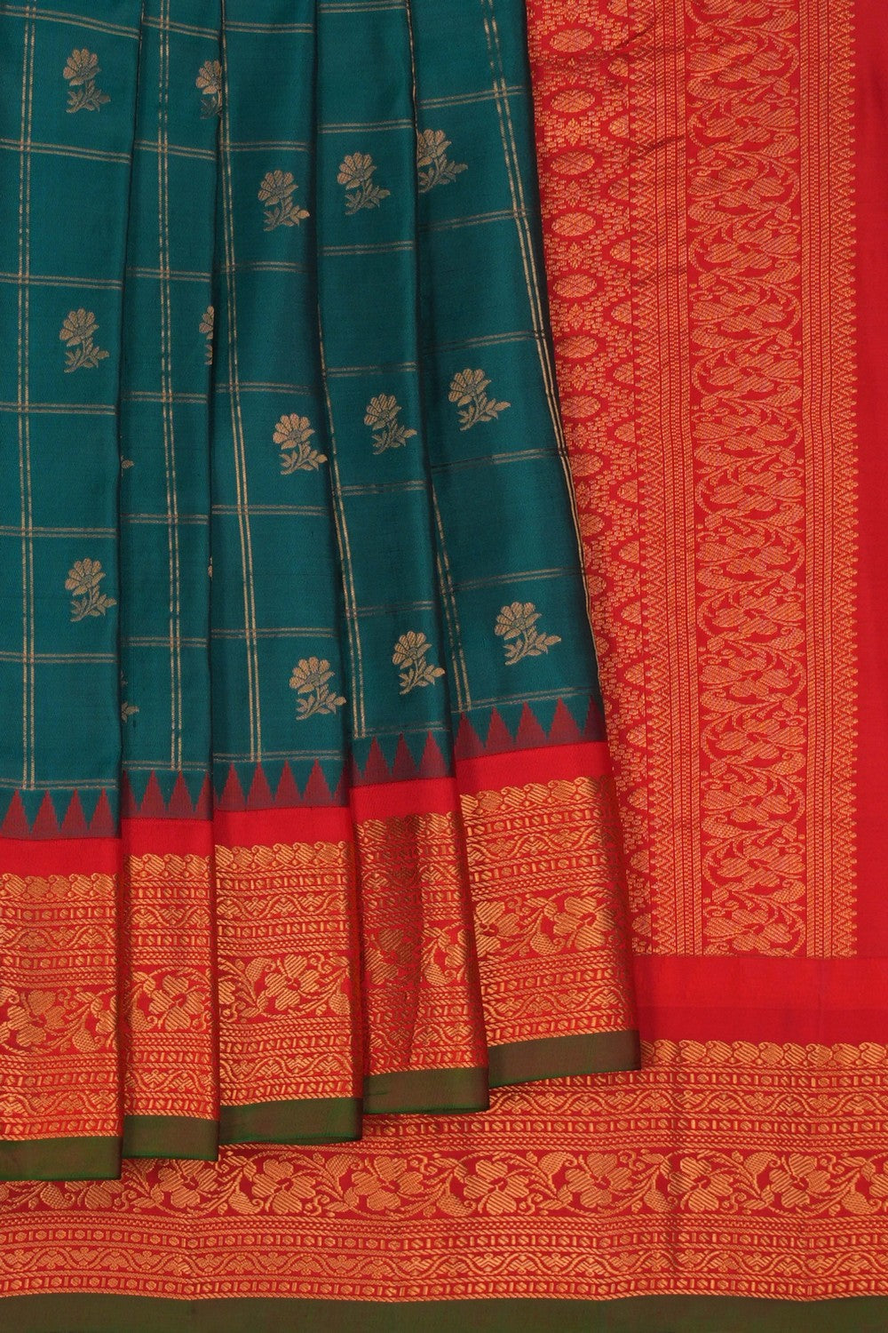 Image of Gadwal Silk Kattam Peacock-Green Saree