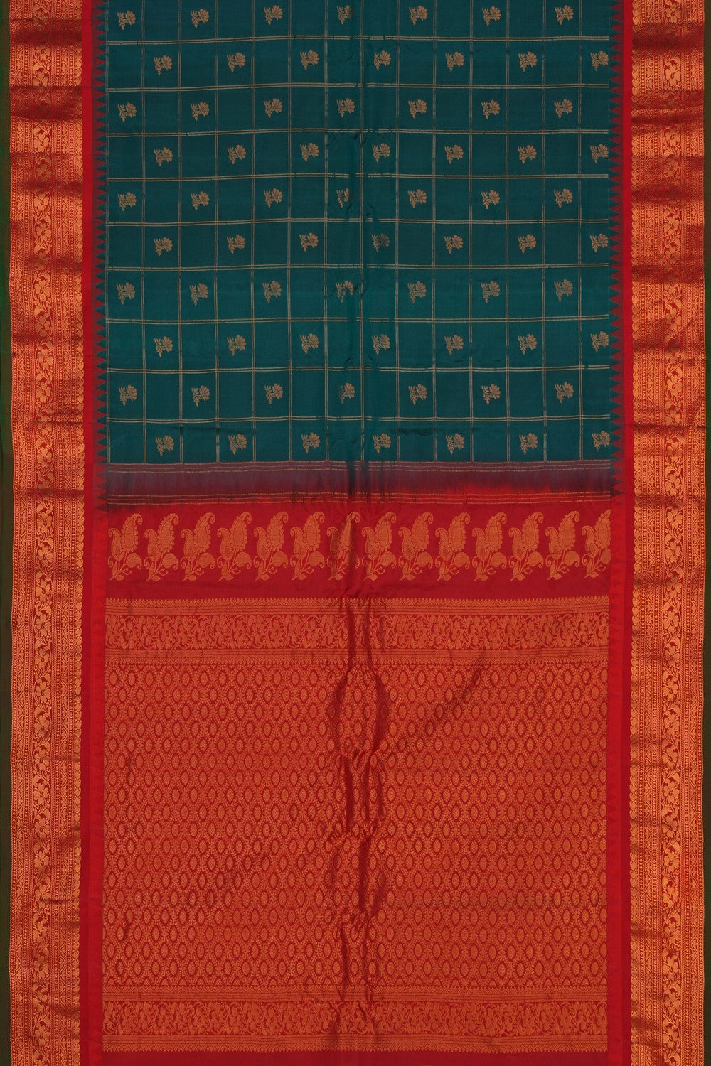 Image of Gadwal Silk Kattam Peacock-Green Saree