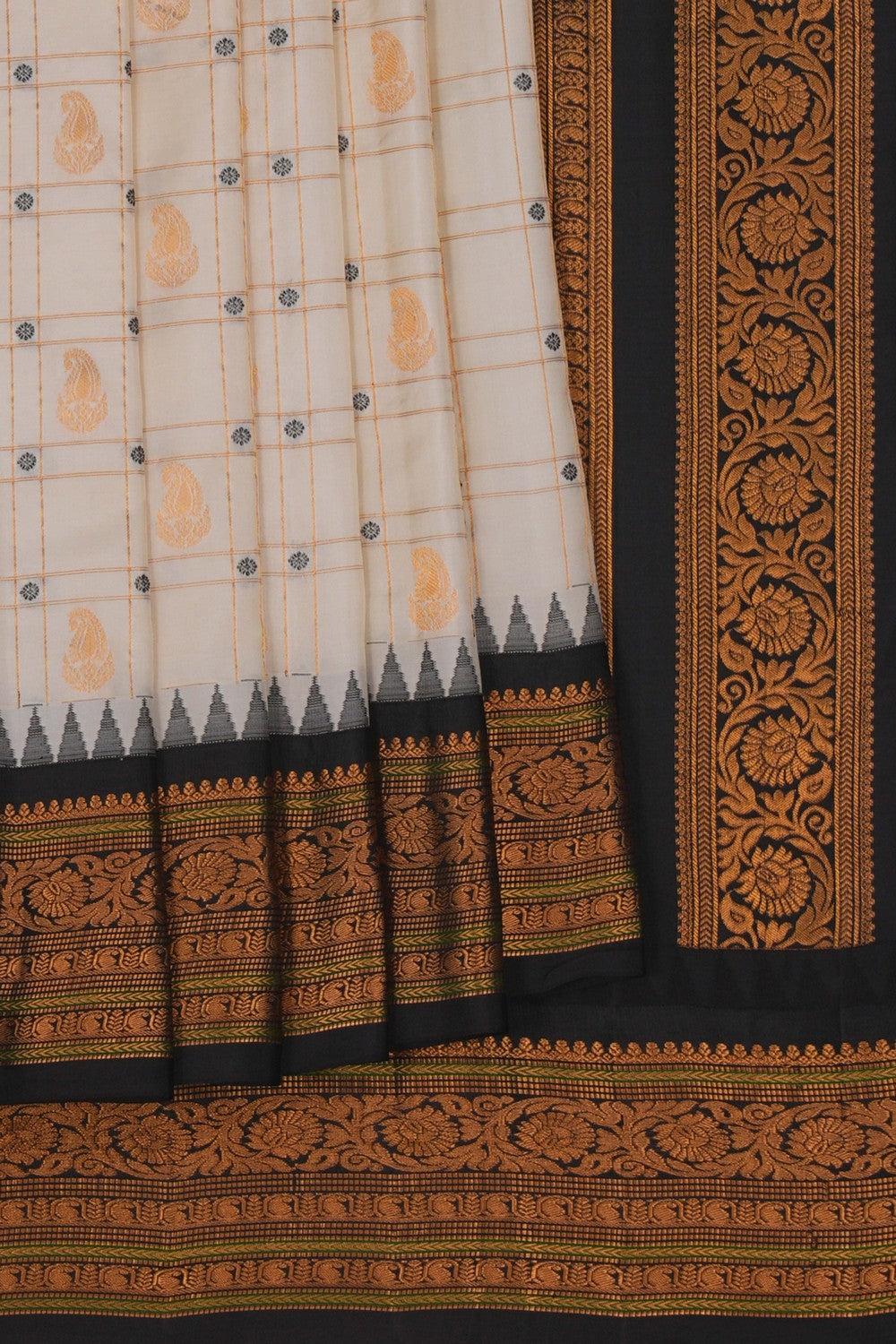 Image of Gadwal Silk Kattam Off-White Saree