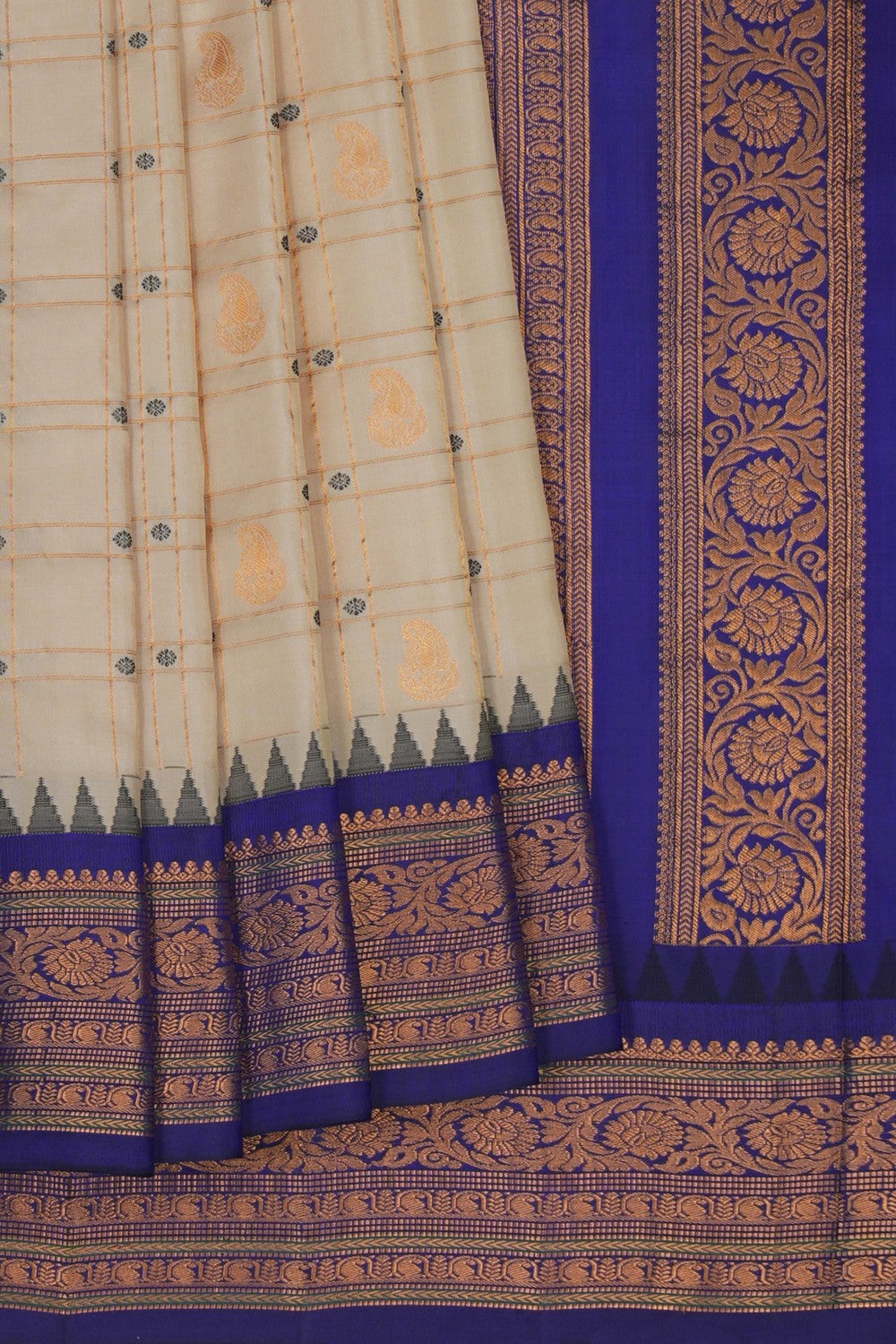 Image of Gadwal Silk Kattam Cream Saree