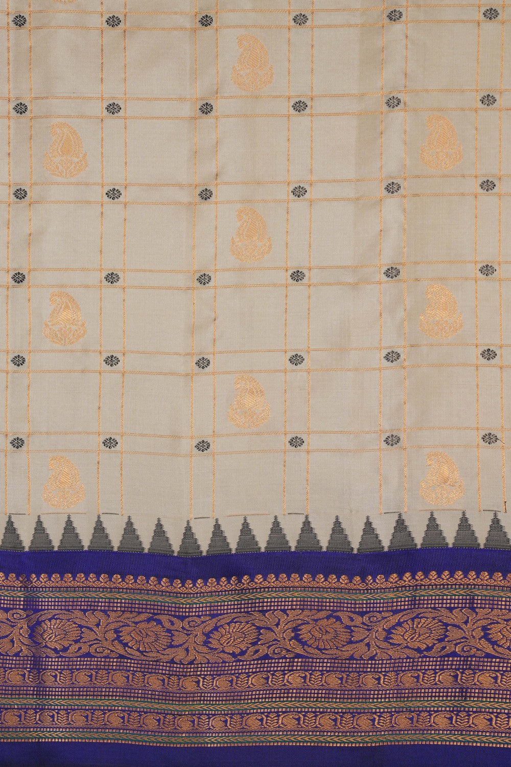 Image of Gadwal Silk Kattam Cream Saree