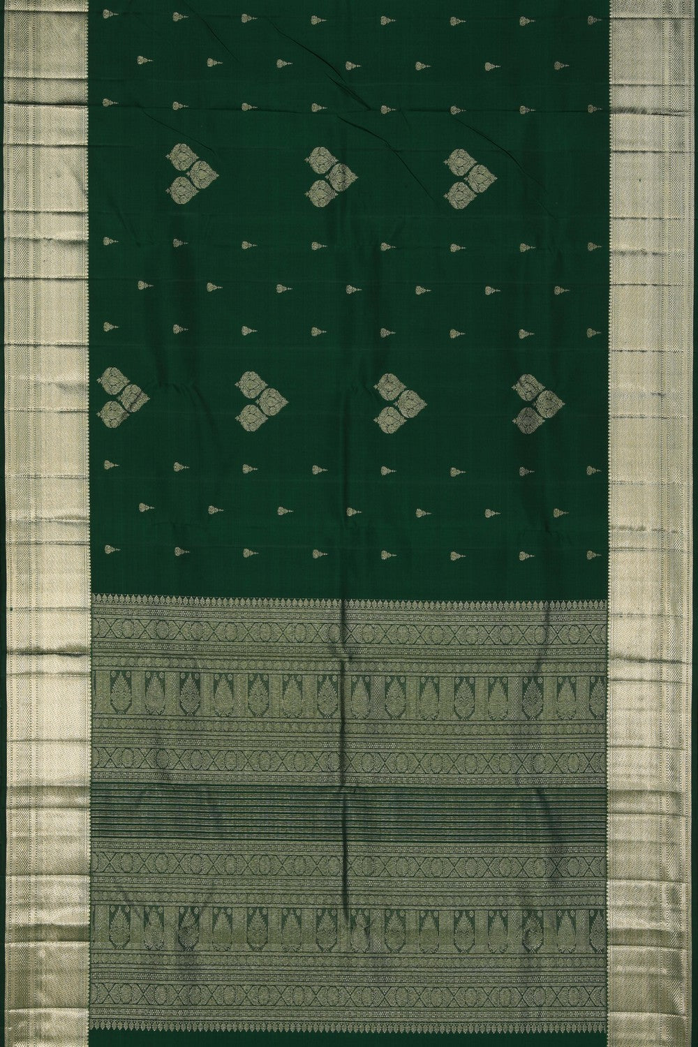 Image of Kanchipattu Leaf Green Saree