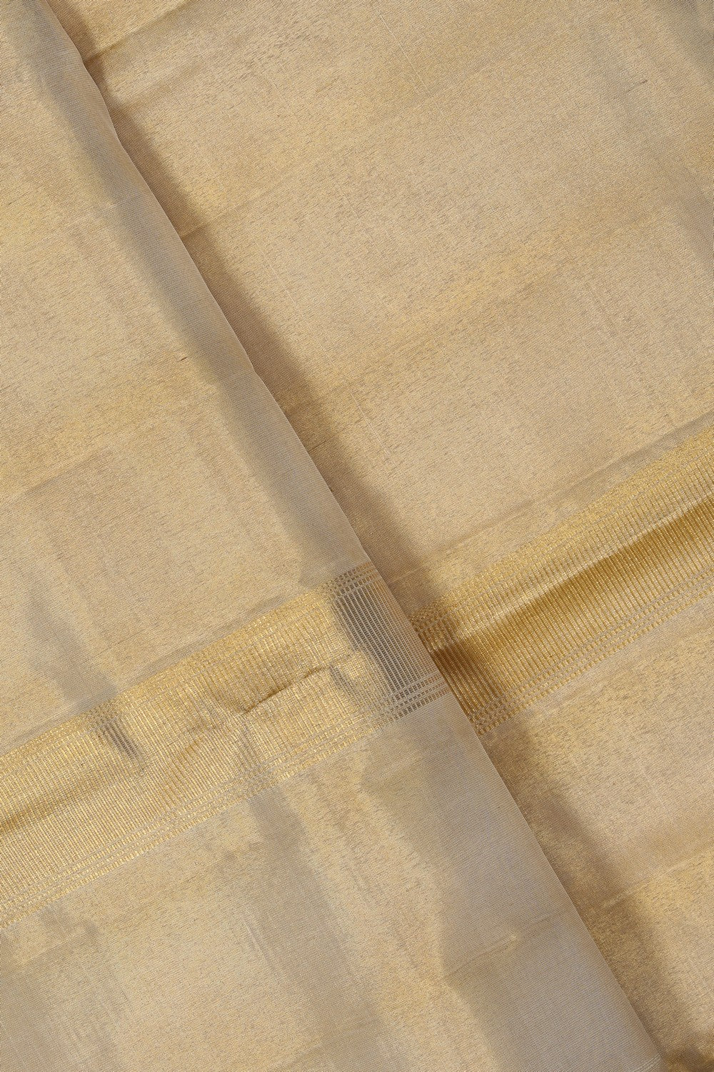 Image of Kanchi Tissue Silk Dhoti With Kanduva (8 X 4)
