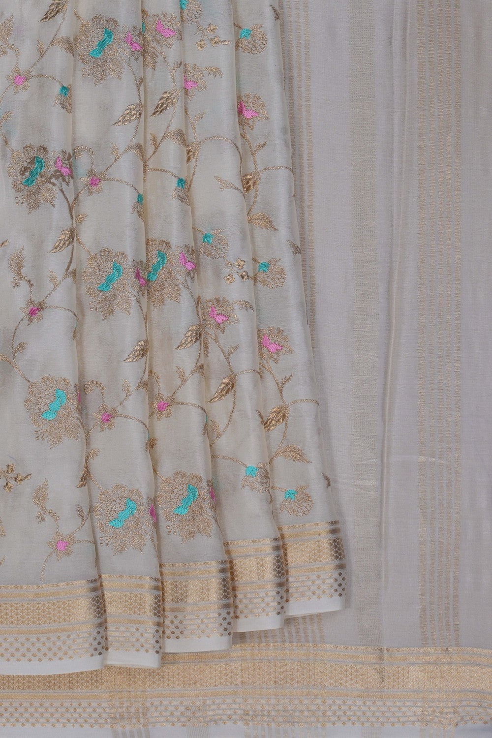 Image of Binny Crepe Off-White Saree