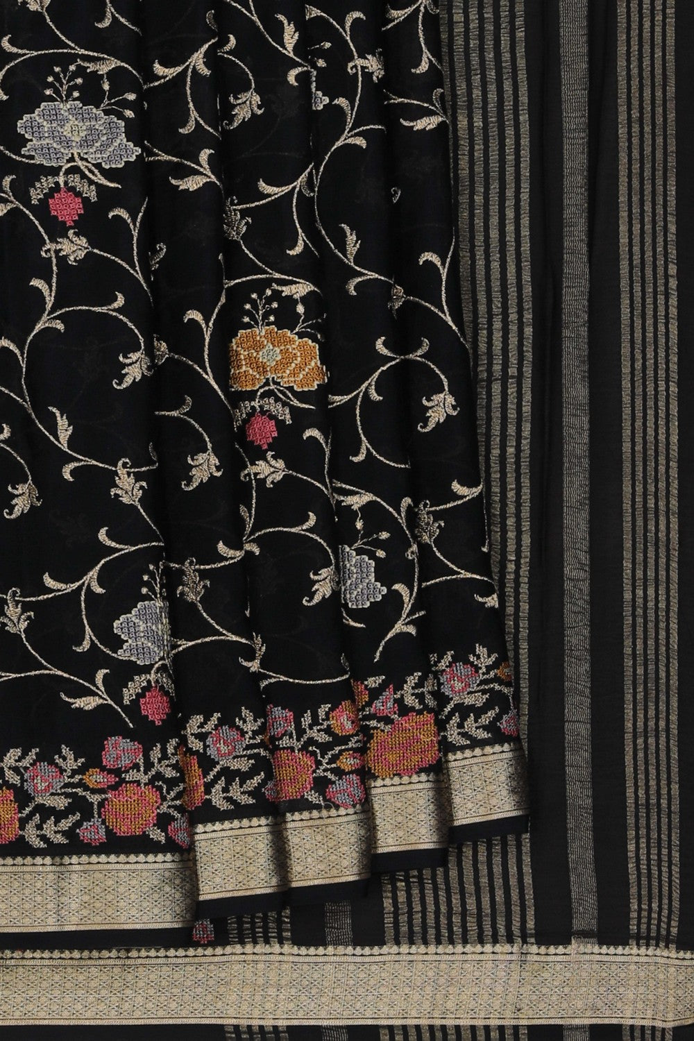 Image of Binny Crepe Black Saree