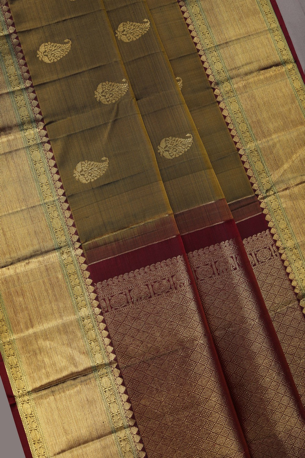 Image of A Moss-Green Arani Silk Saree