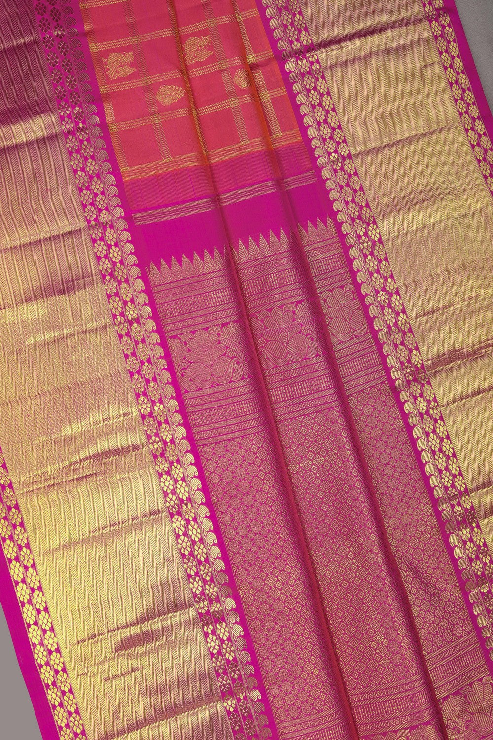 Image of An Orange Kattam Kanchipuram Silk Saree
