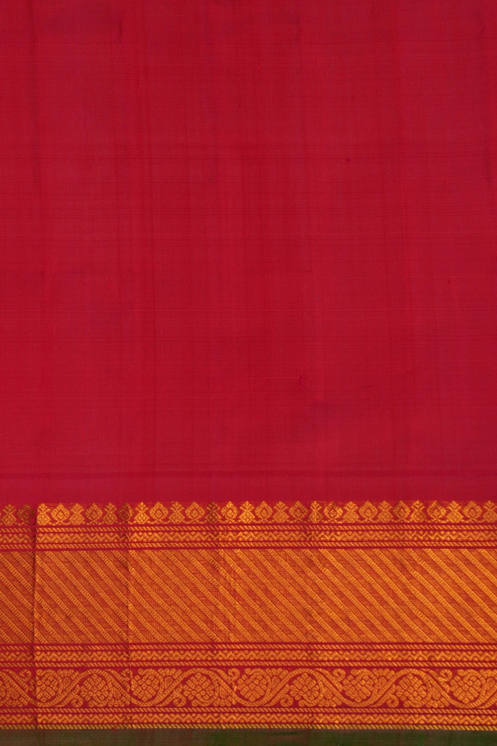 Image of Gadwal Silk Off-White Saree