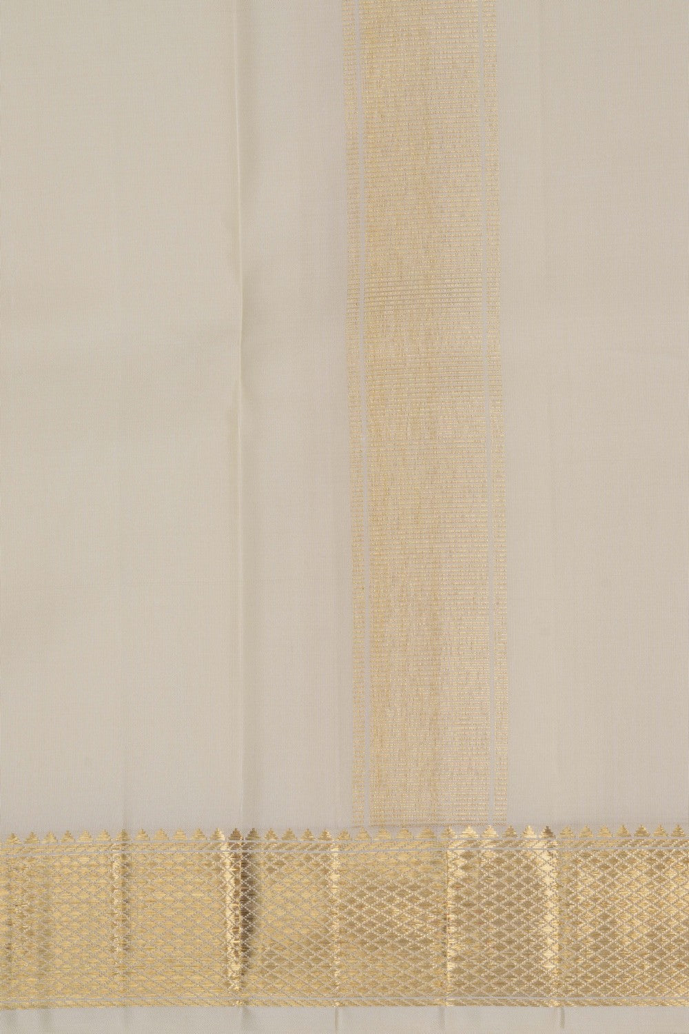 Image of Kanchipuram Silk Dhoti With Kanduva (8 X 4) 2 PCS Set