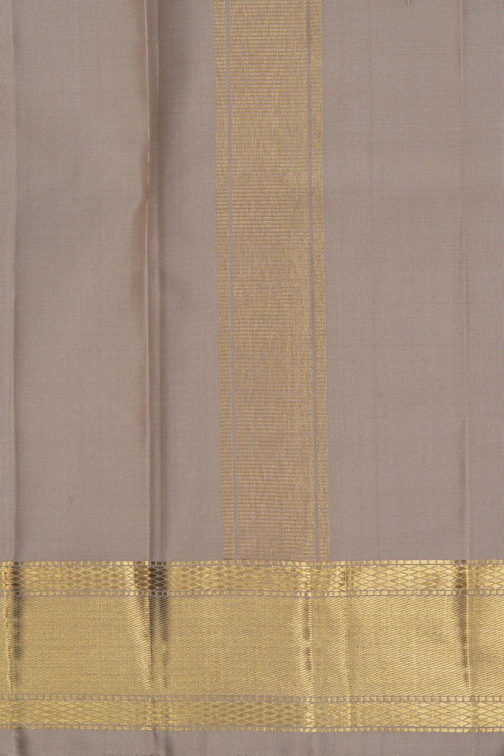 Image of Kanchipuram Silk Dhoti With Kanduva (8 X 4) 2 PCS Set