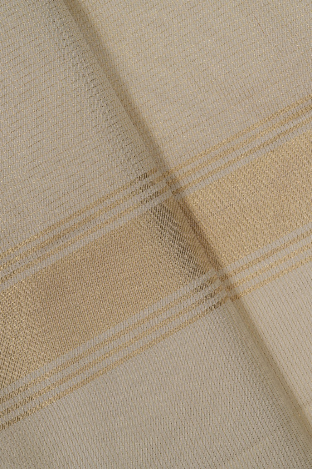 Image of Kanchipuram Silk Dhoti With Kanduva (8 X 4) 2 PCS Set