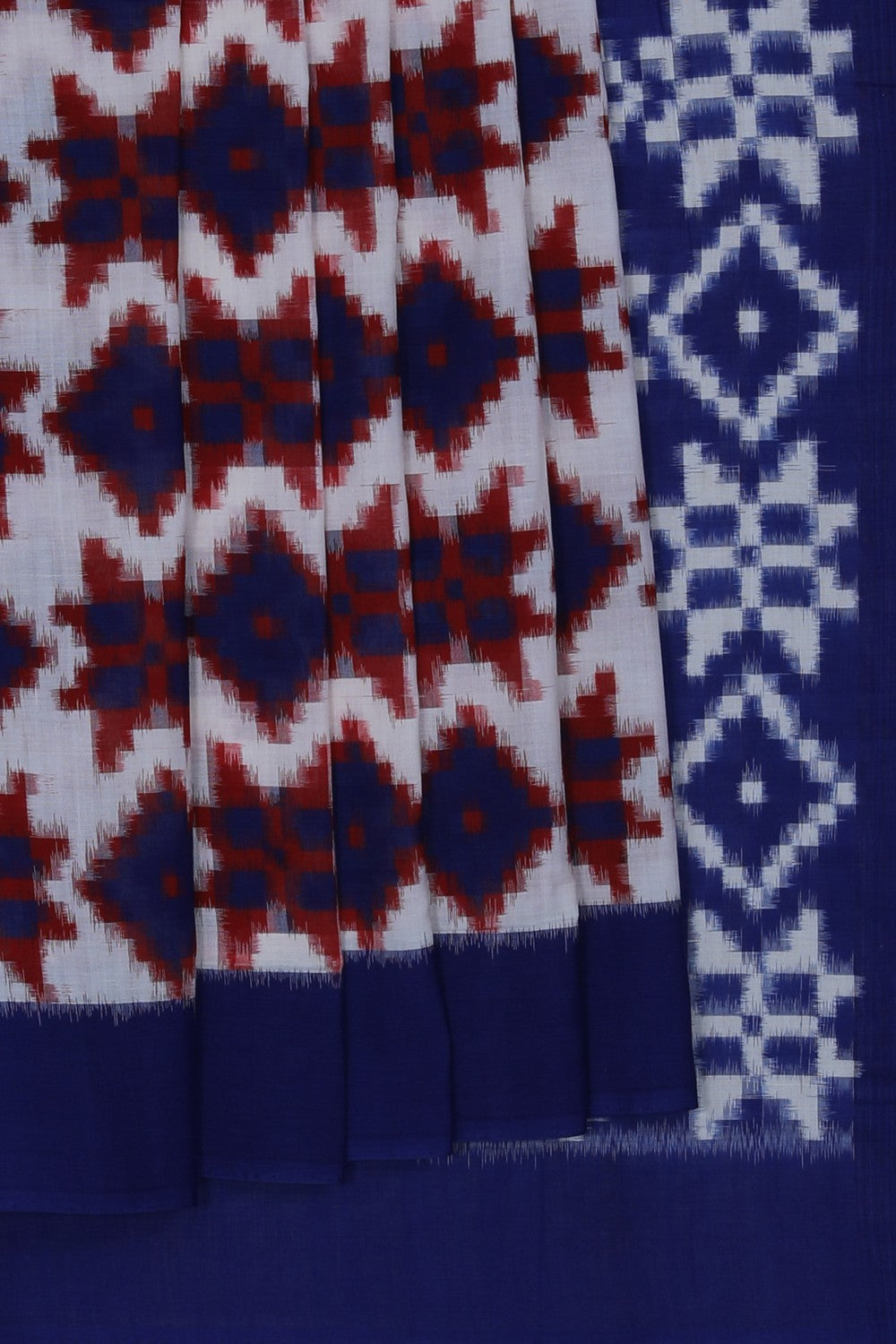 Image of Pochampally Ikat Geometric Pattern Saree