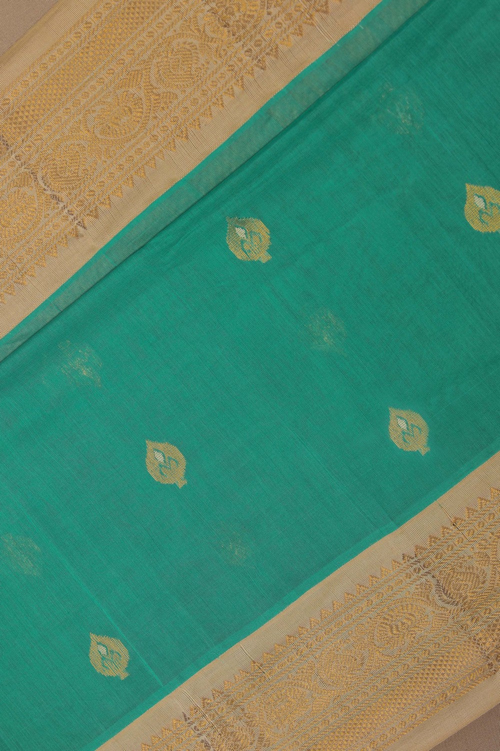 Image of Gadwal Cotton Green Saree