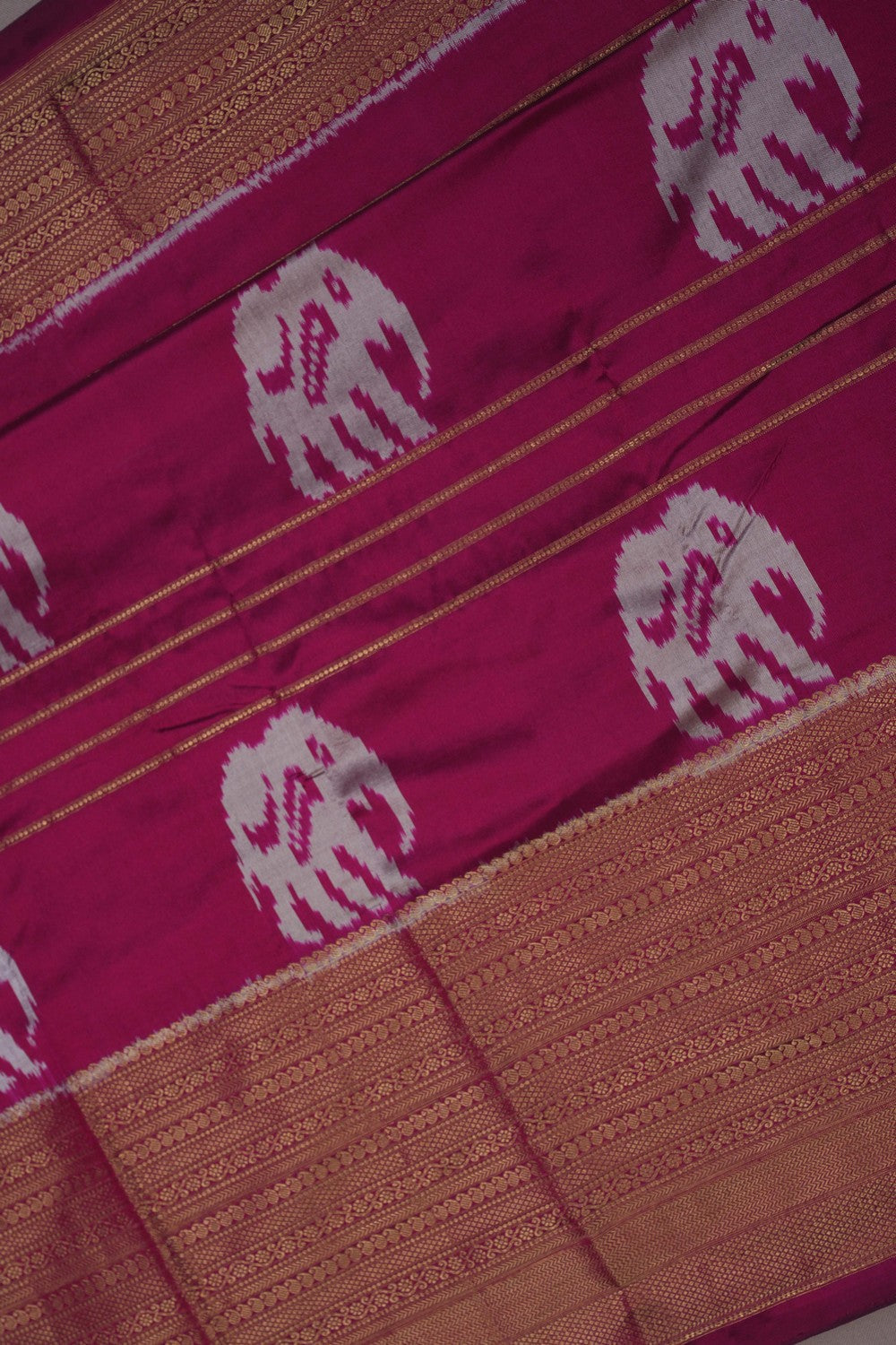 Image of Pochampally Ikat Magenta Saree