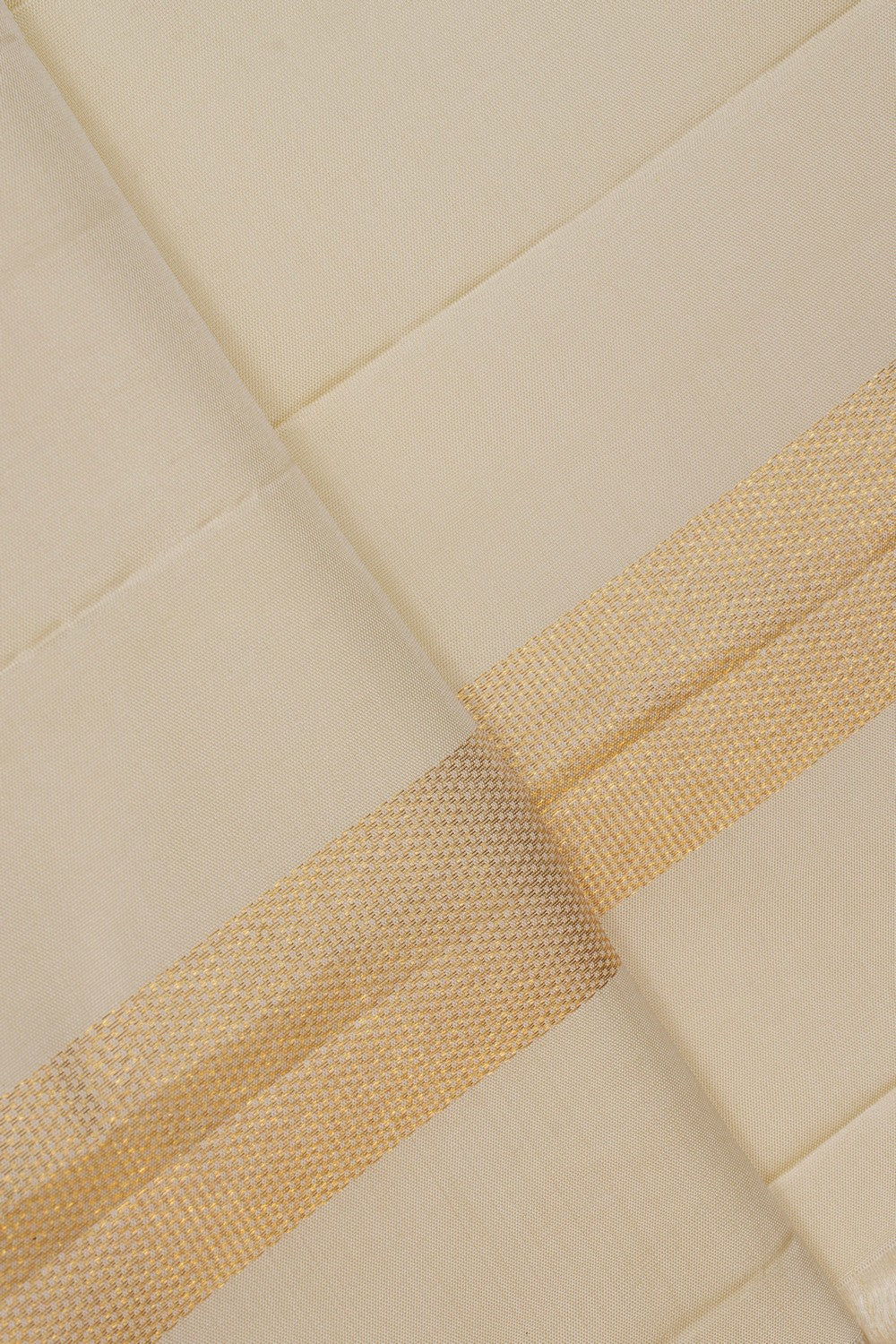 Image of Kanchi Silk Cream Dhoti With Kanduva (8 X 4) 3PCS