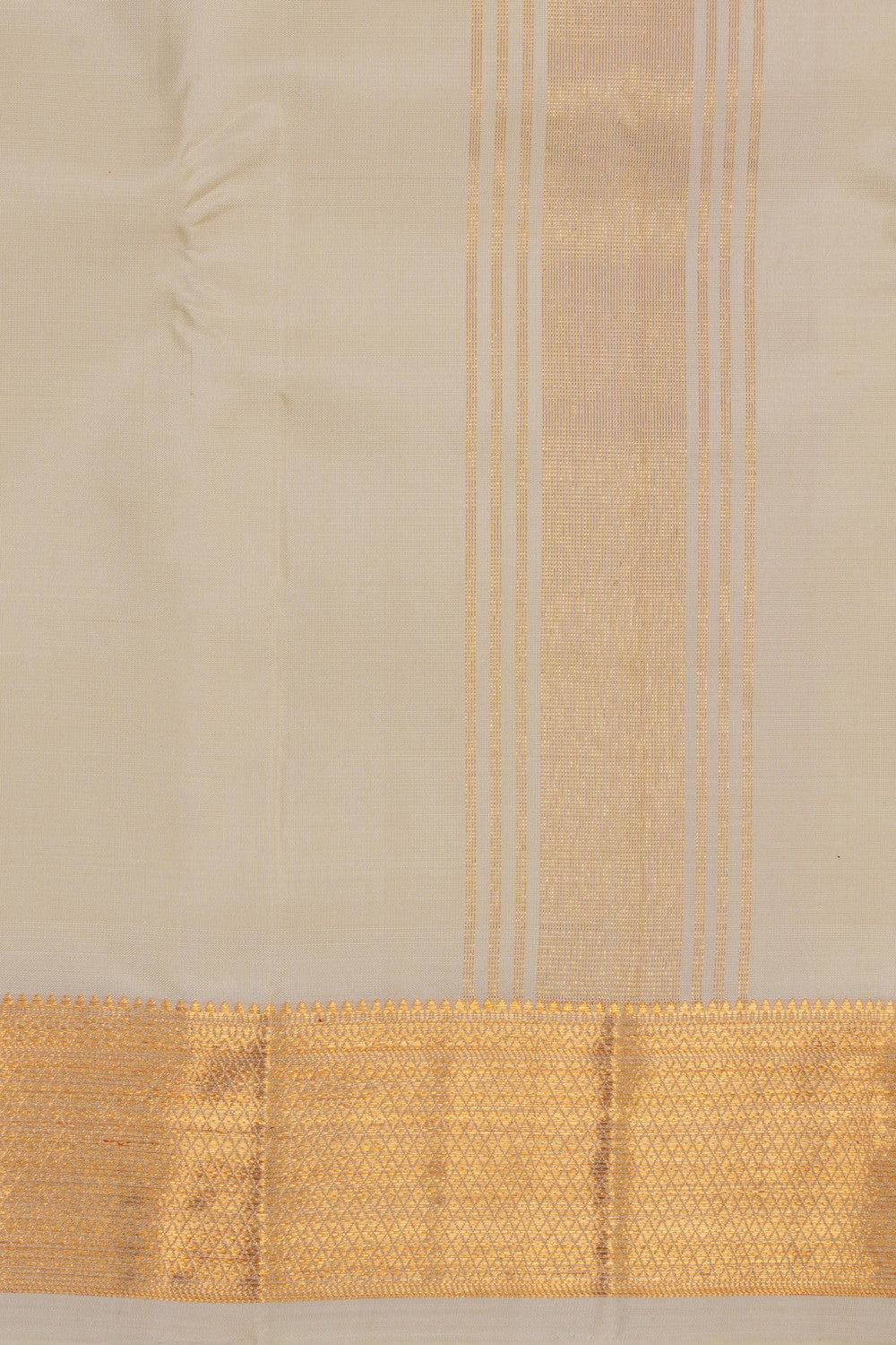 Image of Kanchi Silk Cream Traditional Dhoti With Kanduva (8 X 4)