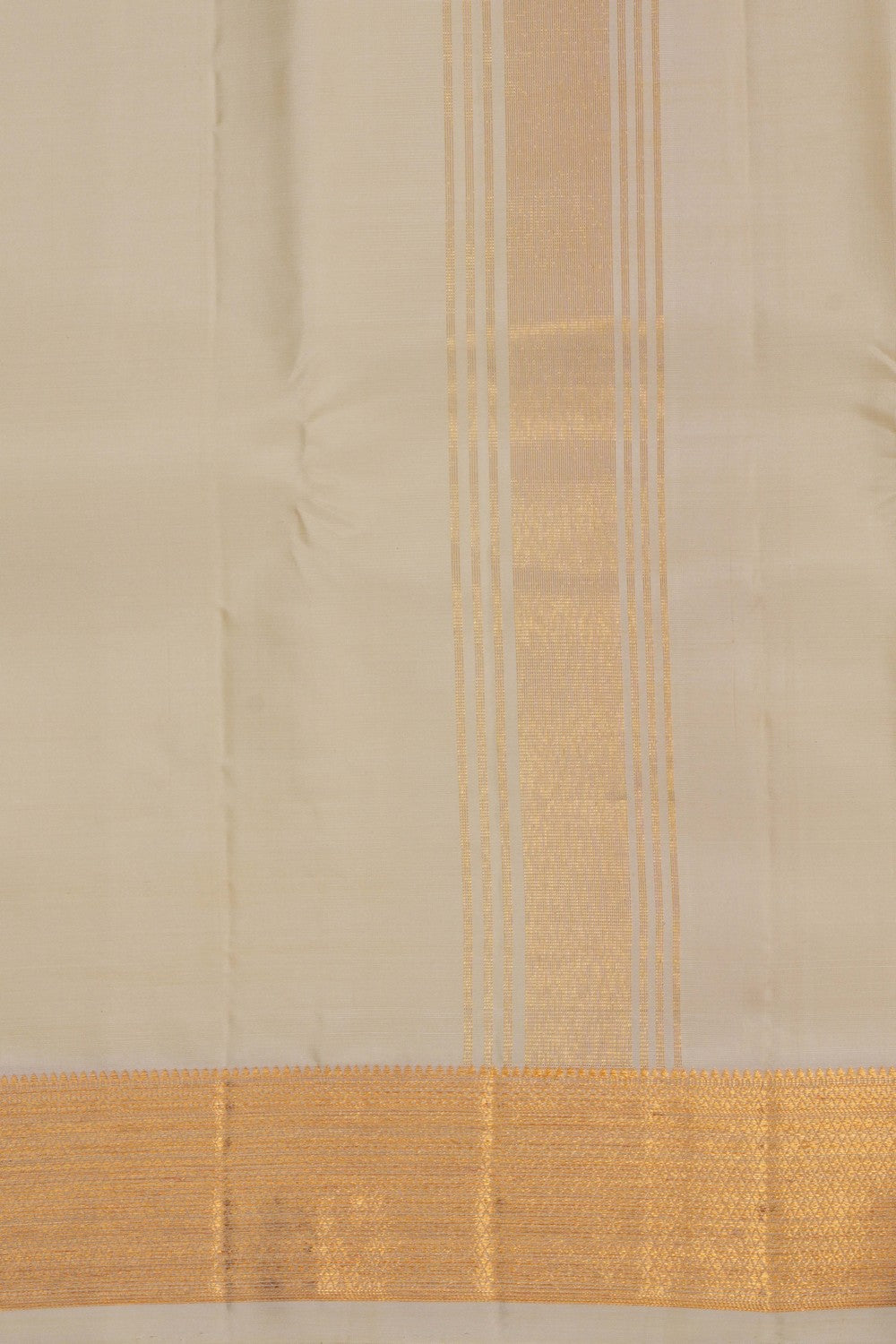 Image of Kanchi Silk Cream Traditional Dhoti With Kanduva (8 X 4)