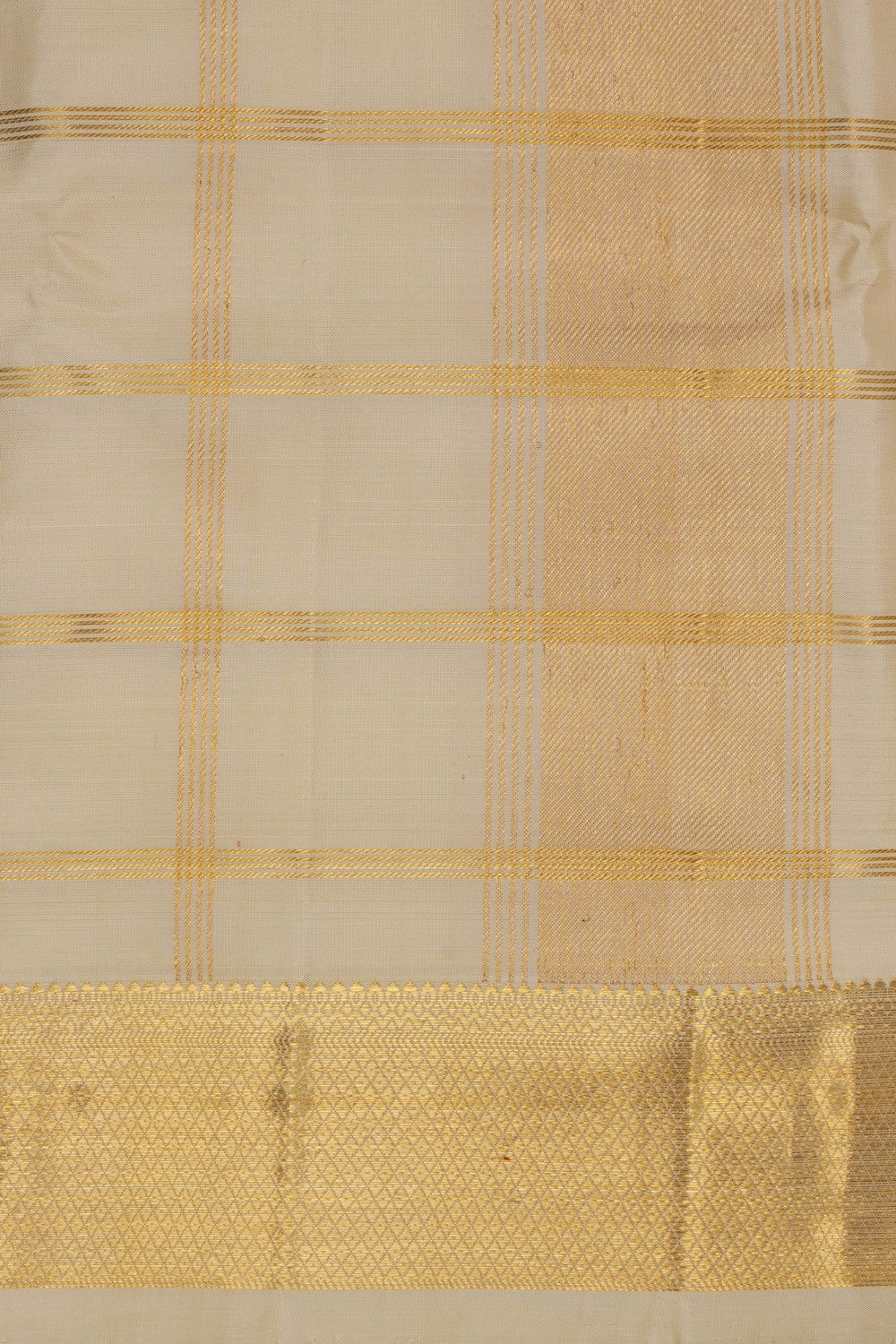 Image of Kanchi Silk Cream Traditional Dhoti With Kanduva (8 X 4)