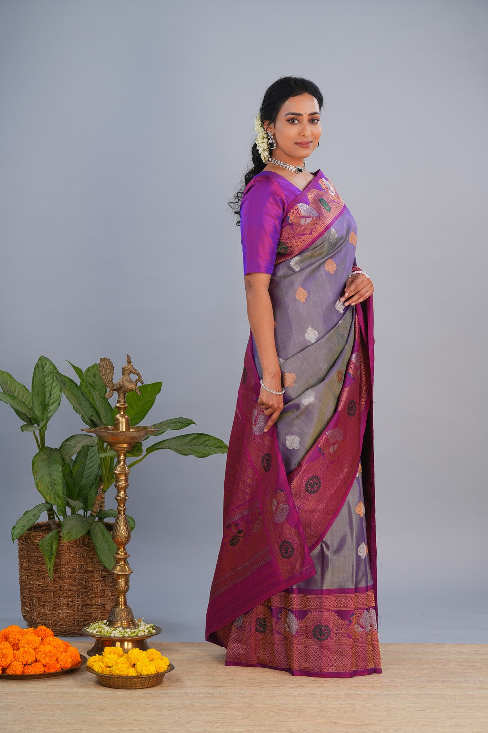 Image of Gadwal Silk Grey Saree