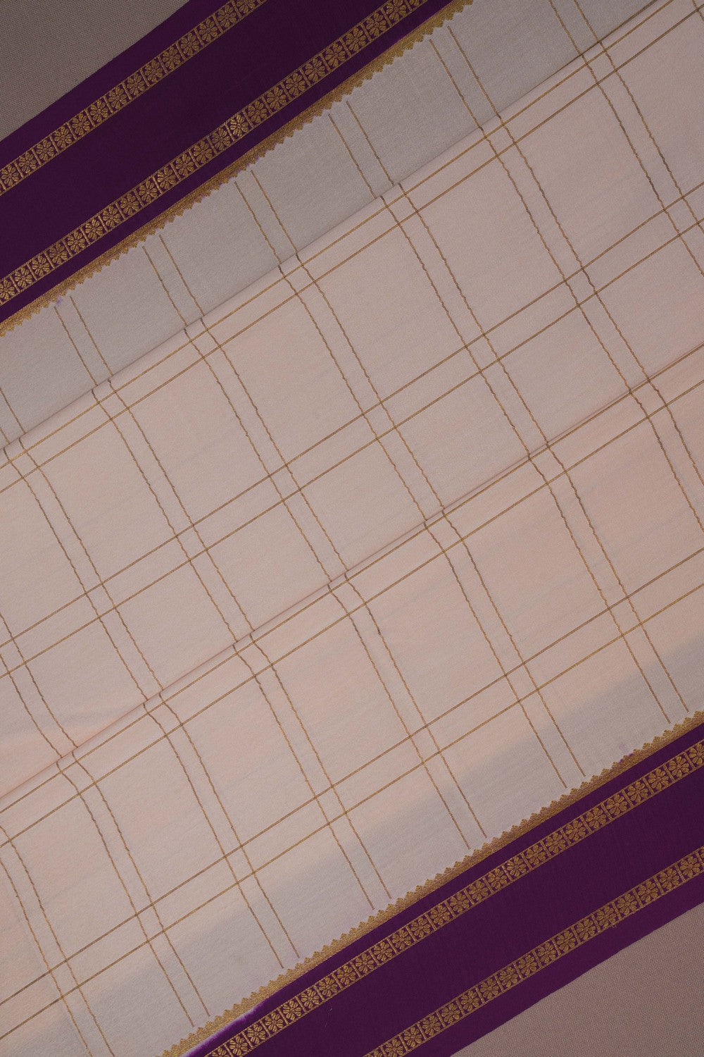 Image of Binny Crepe Off-White Saree