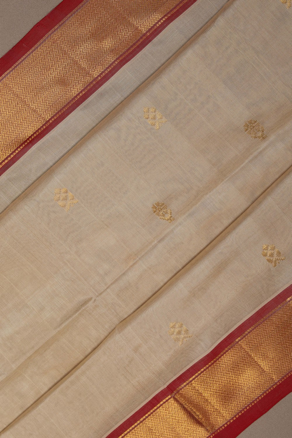 Image of Silk Cotton Off-White Saree
