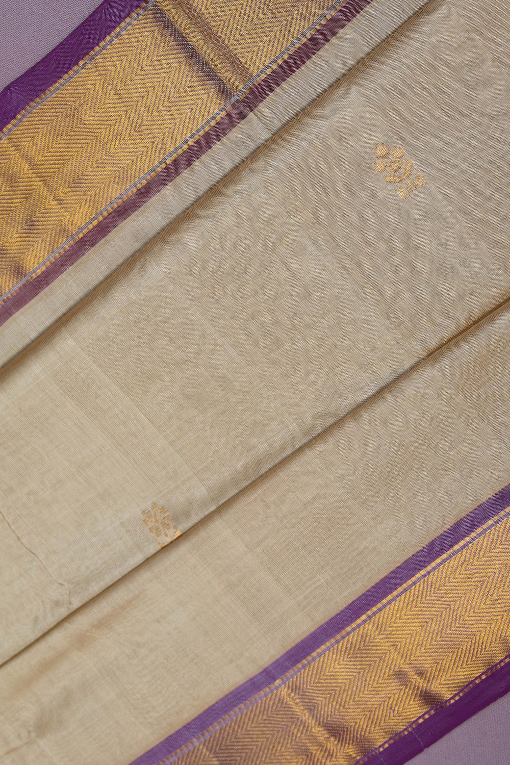 Image of Silk Cotton Off-White Saree