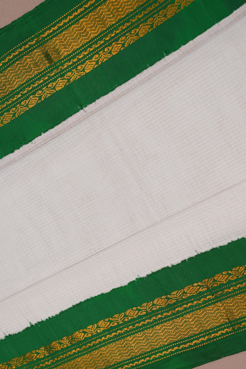 Image of Gadwal Cotton White Saree
