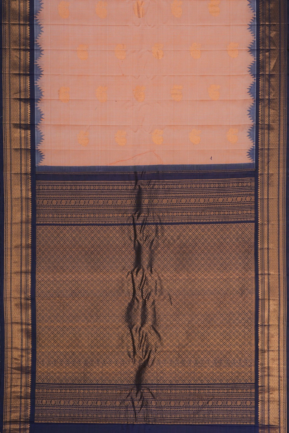 Image of Gadwal Silk Cotton Peach Saree
