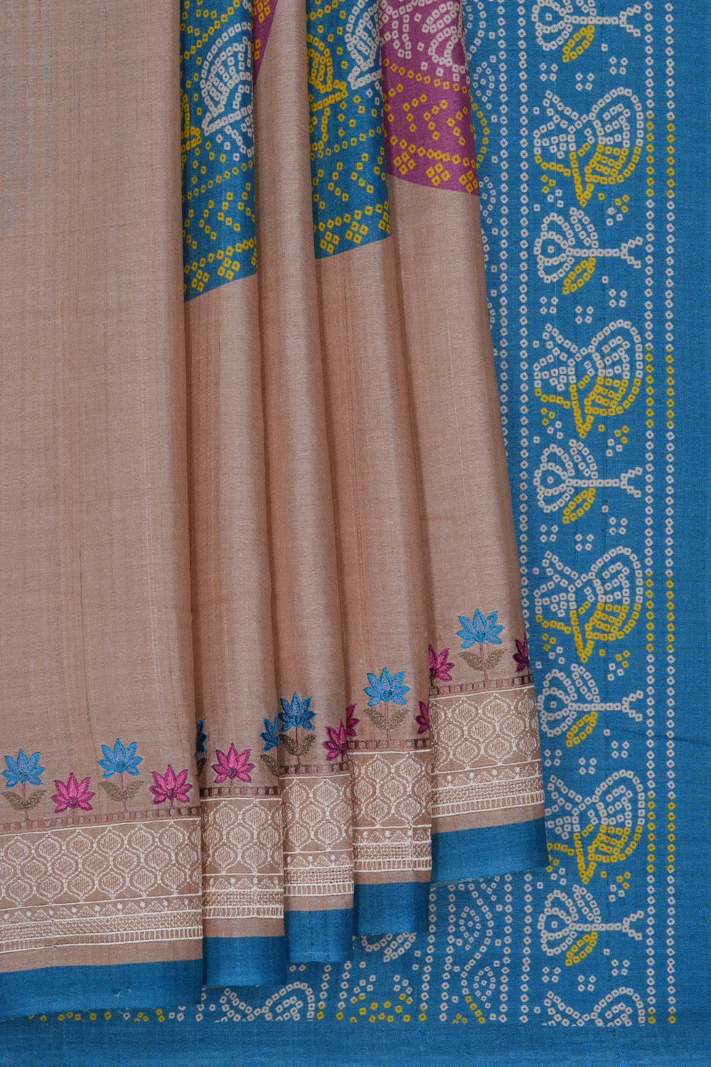Image of A Beige Aesthetic Saree