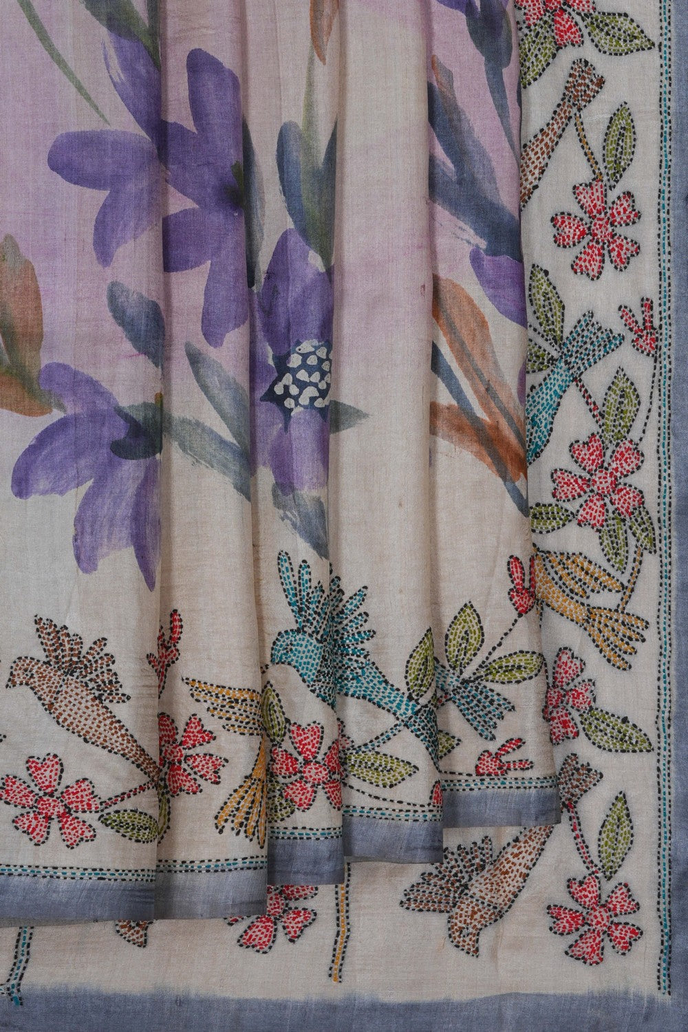 Image of This artistic fusion lends the drape a distinctive character