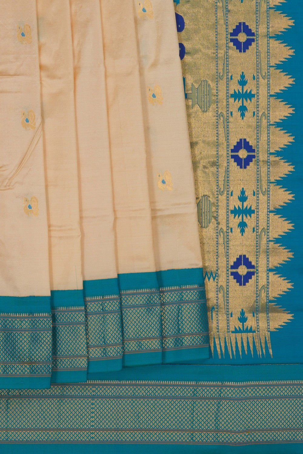 Image of A Beautiful Paithani Silk Saree