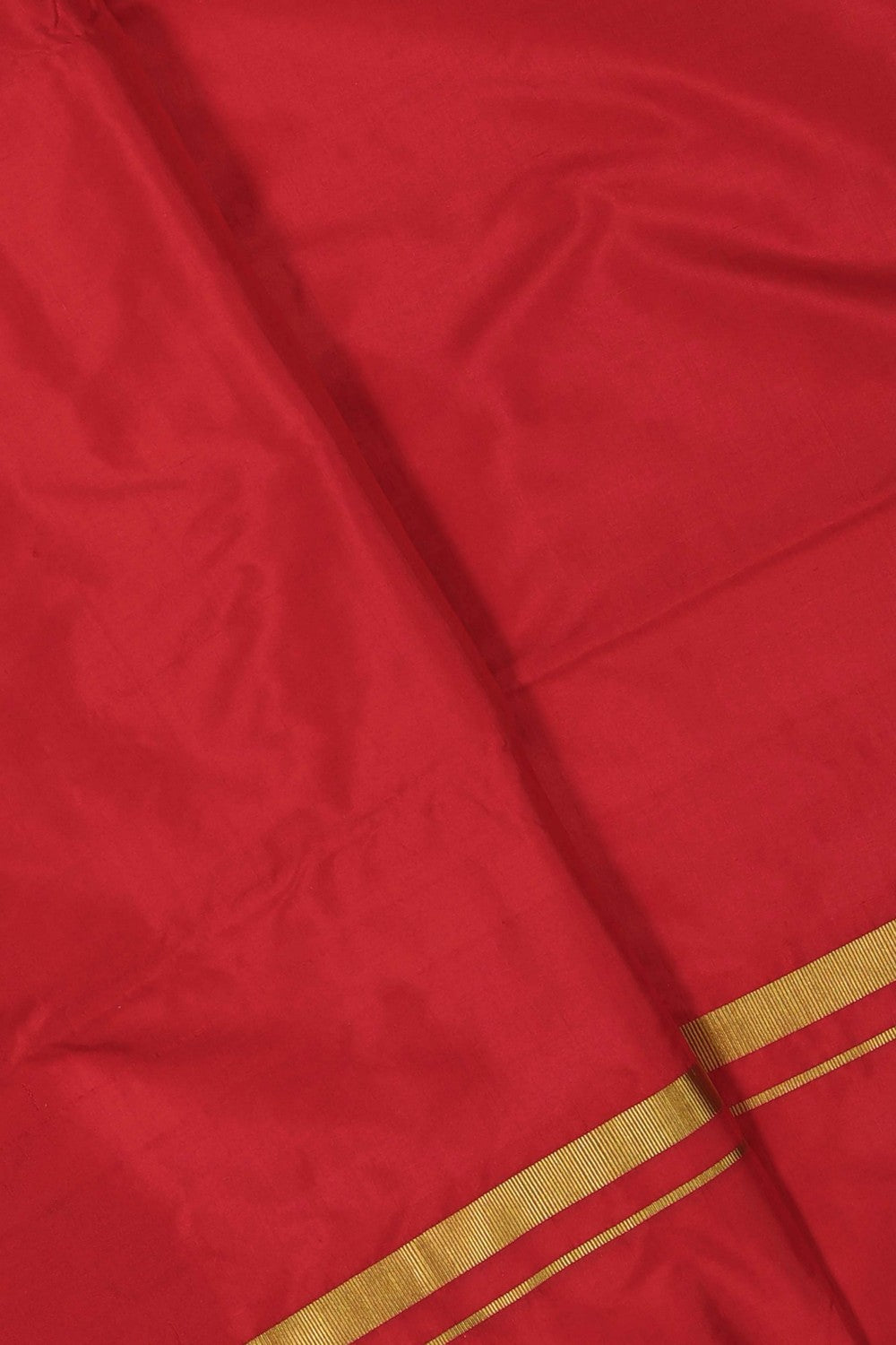 Image of A Red Silk Dhoti With Kanduva (8 X 4)