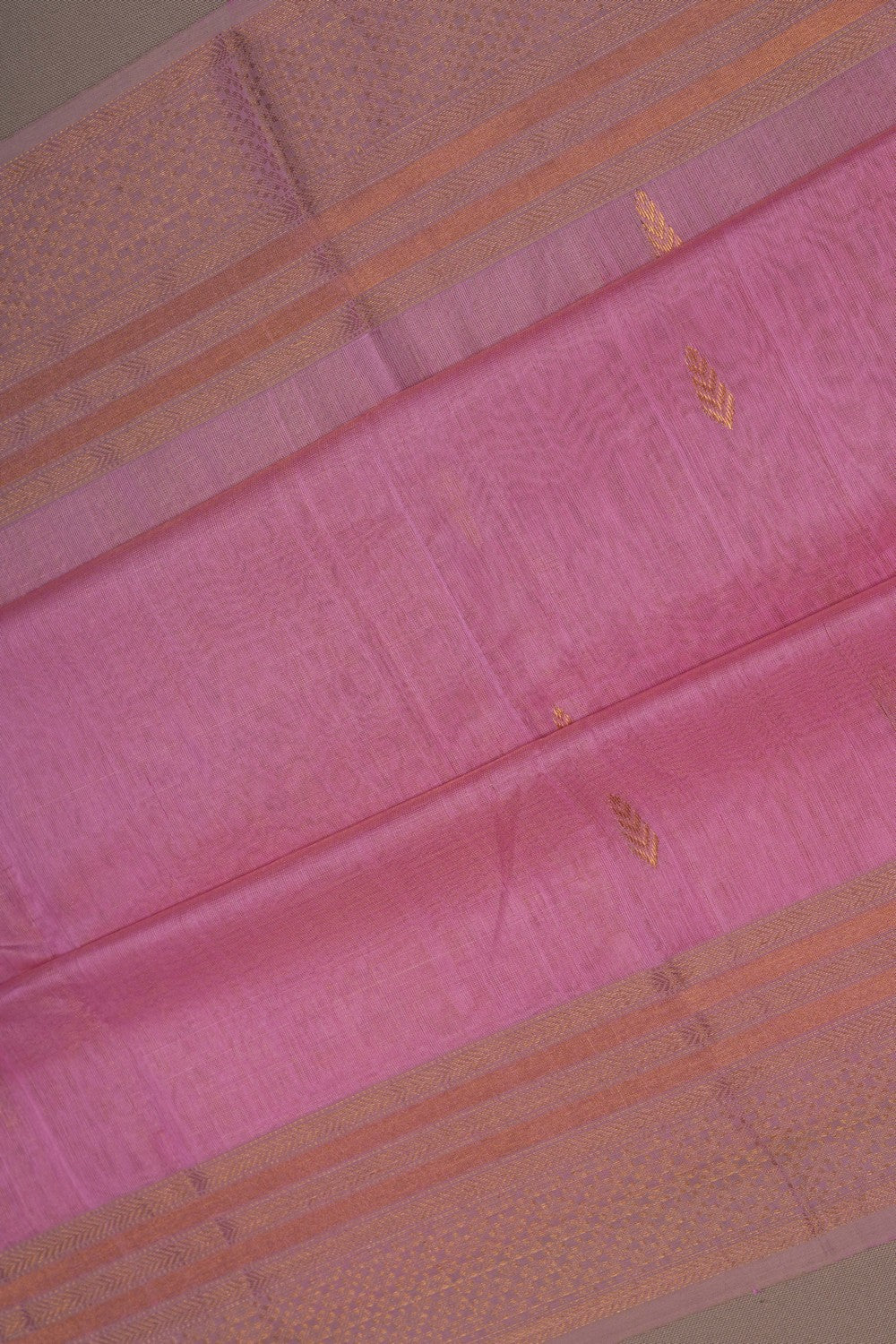 Image of Maheshwari Tissue Silk Saree