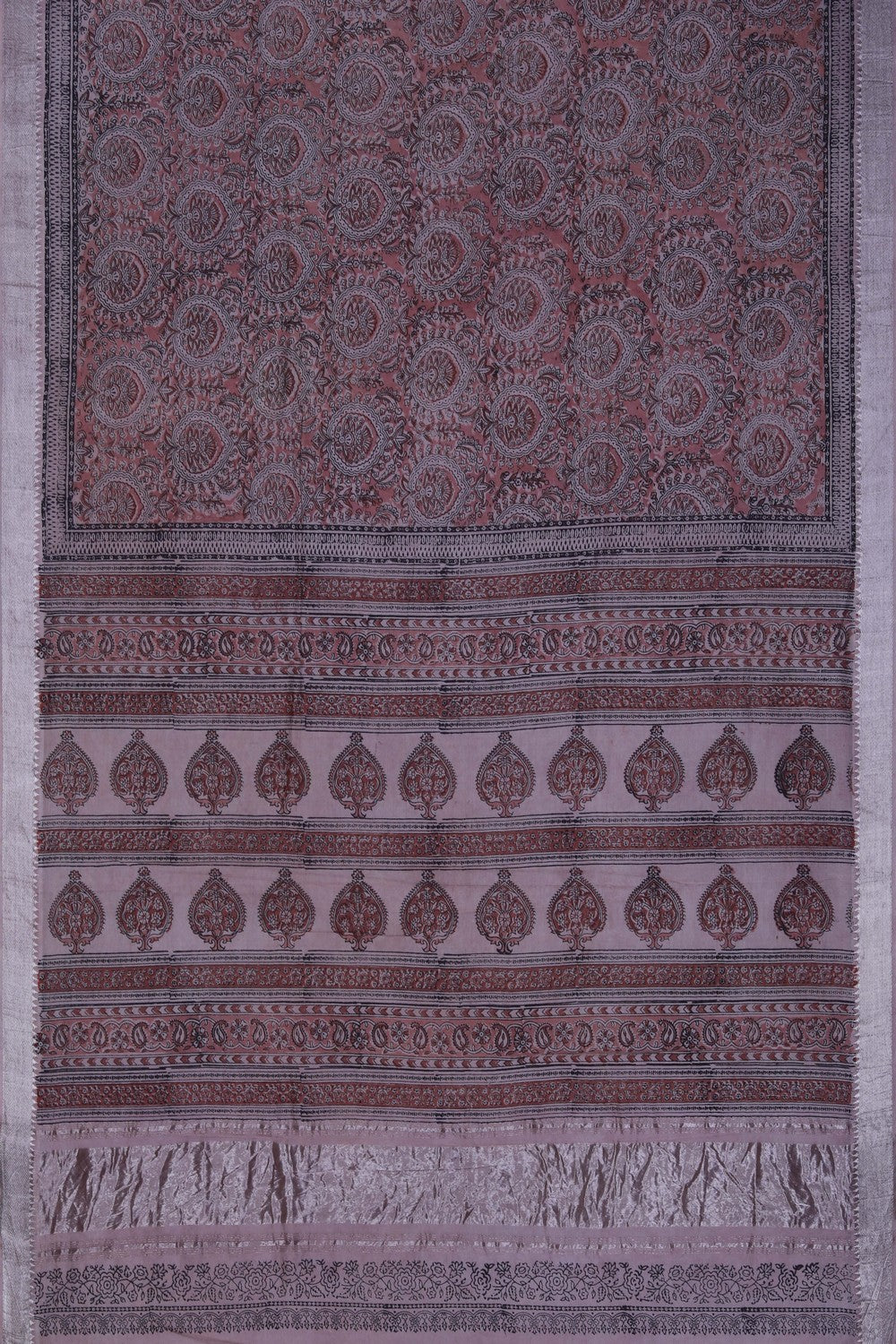 Image of Mangalgiri Silk Saree With Floral Prints