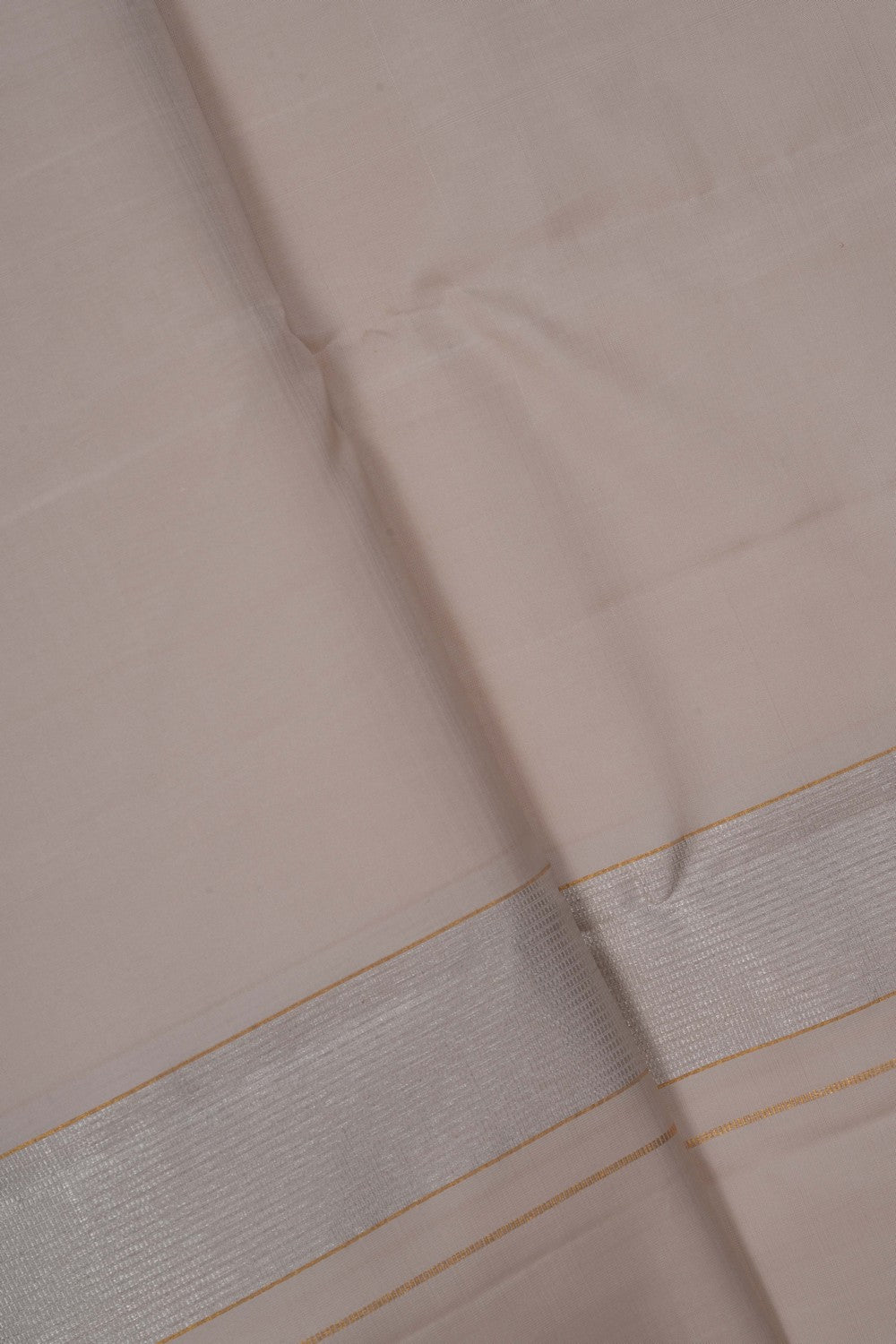 Image of Kanchi Silk Traditional Dhoti With Kanduva (8 X 4)