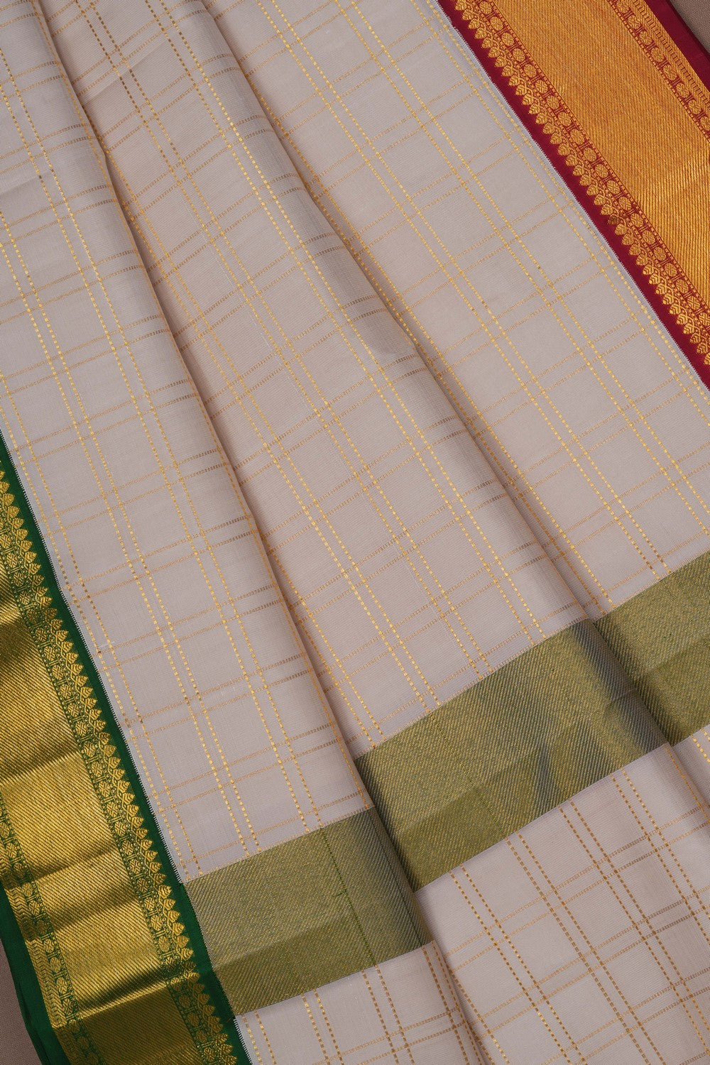 Image of Kanchi Silk Traditional Dhoti With Kanduva (8 X 4)