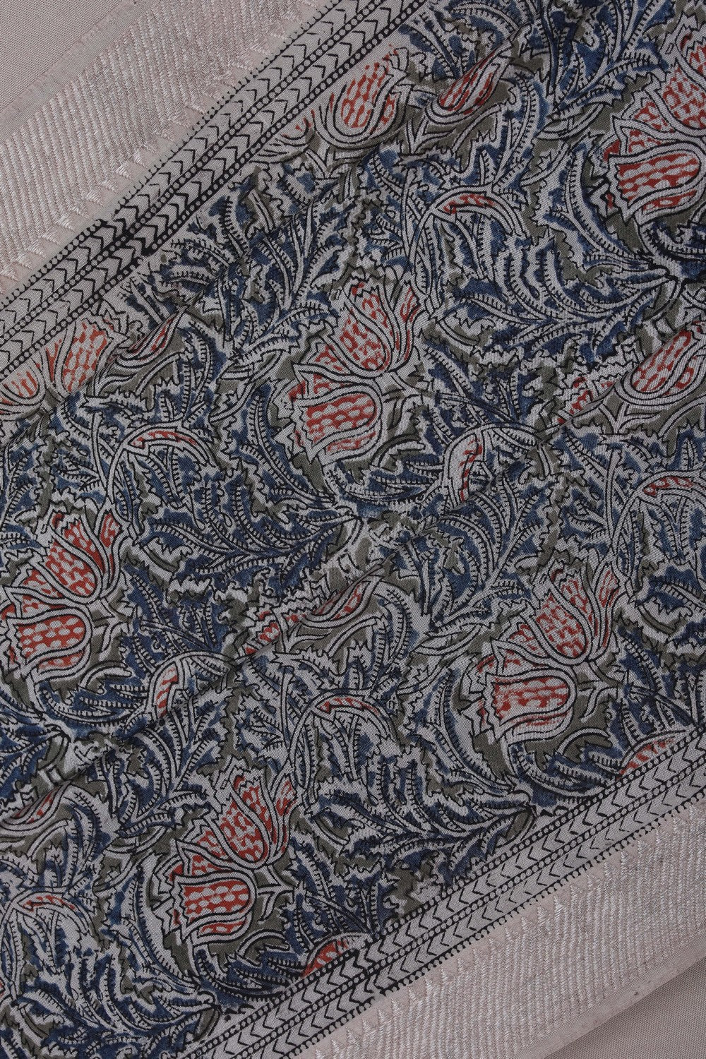 Image of Mangalgiri Silk Grey Saree