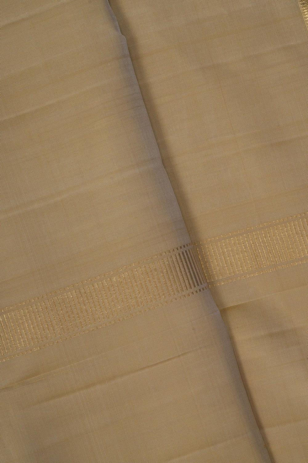 Image of Kanchi Silk Traditional Dhoti With Kanduva (8 X 4)