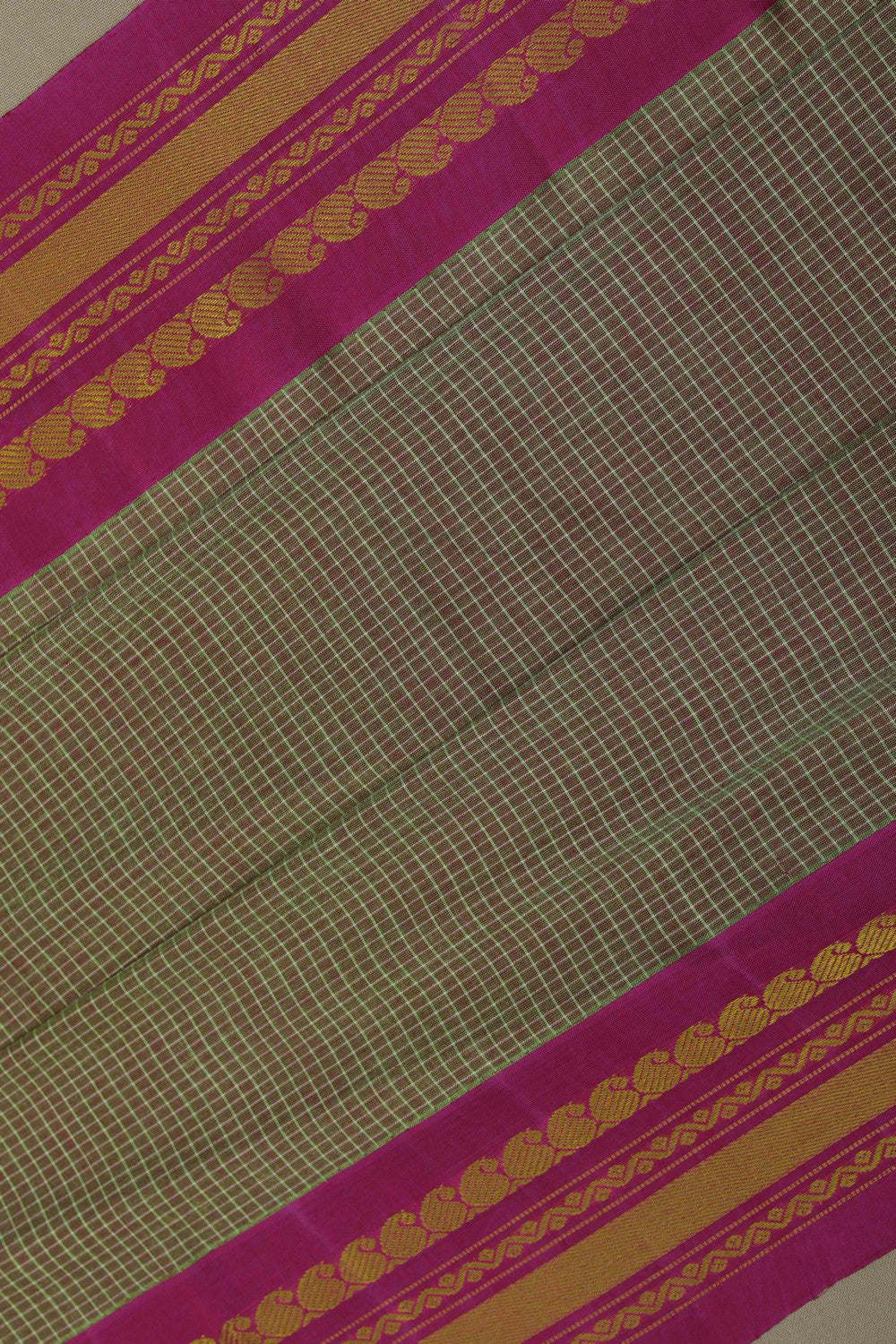 Image of Gadwal Cotton Green Saree