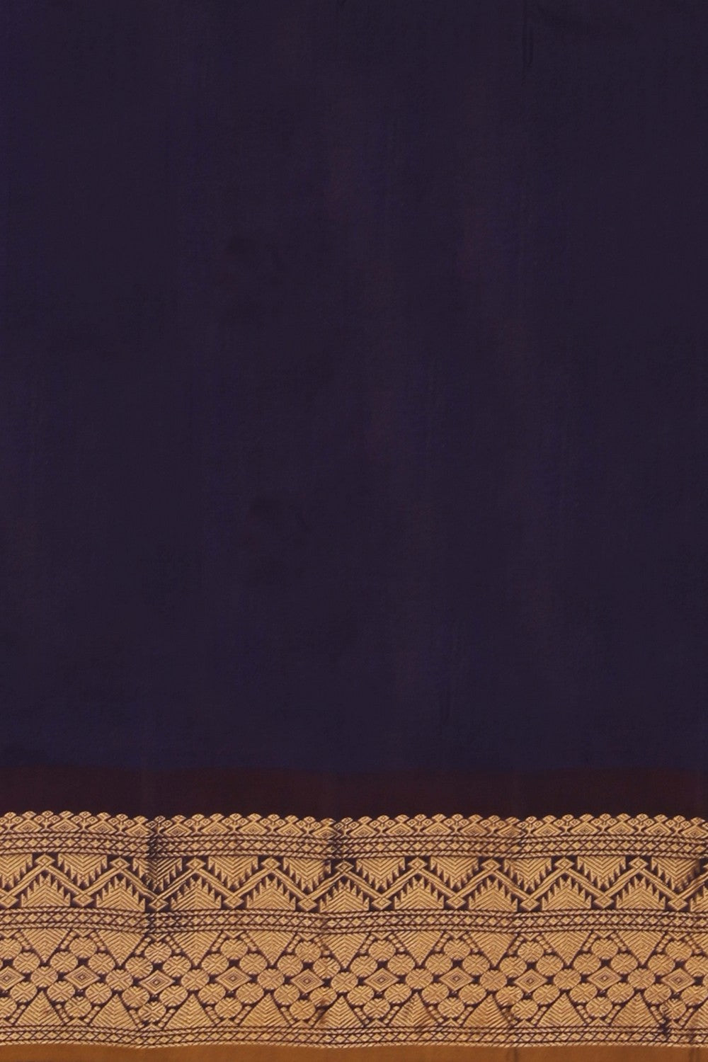 Image of Gadwal Silk Cotton Grey Saree