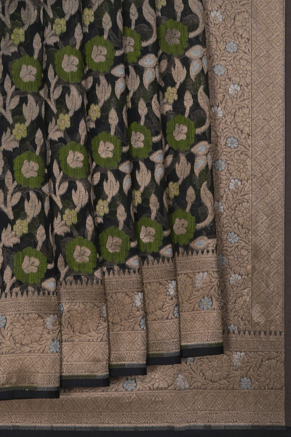 Image of Kora silk enhances its graceful fluidity