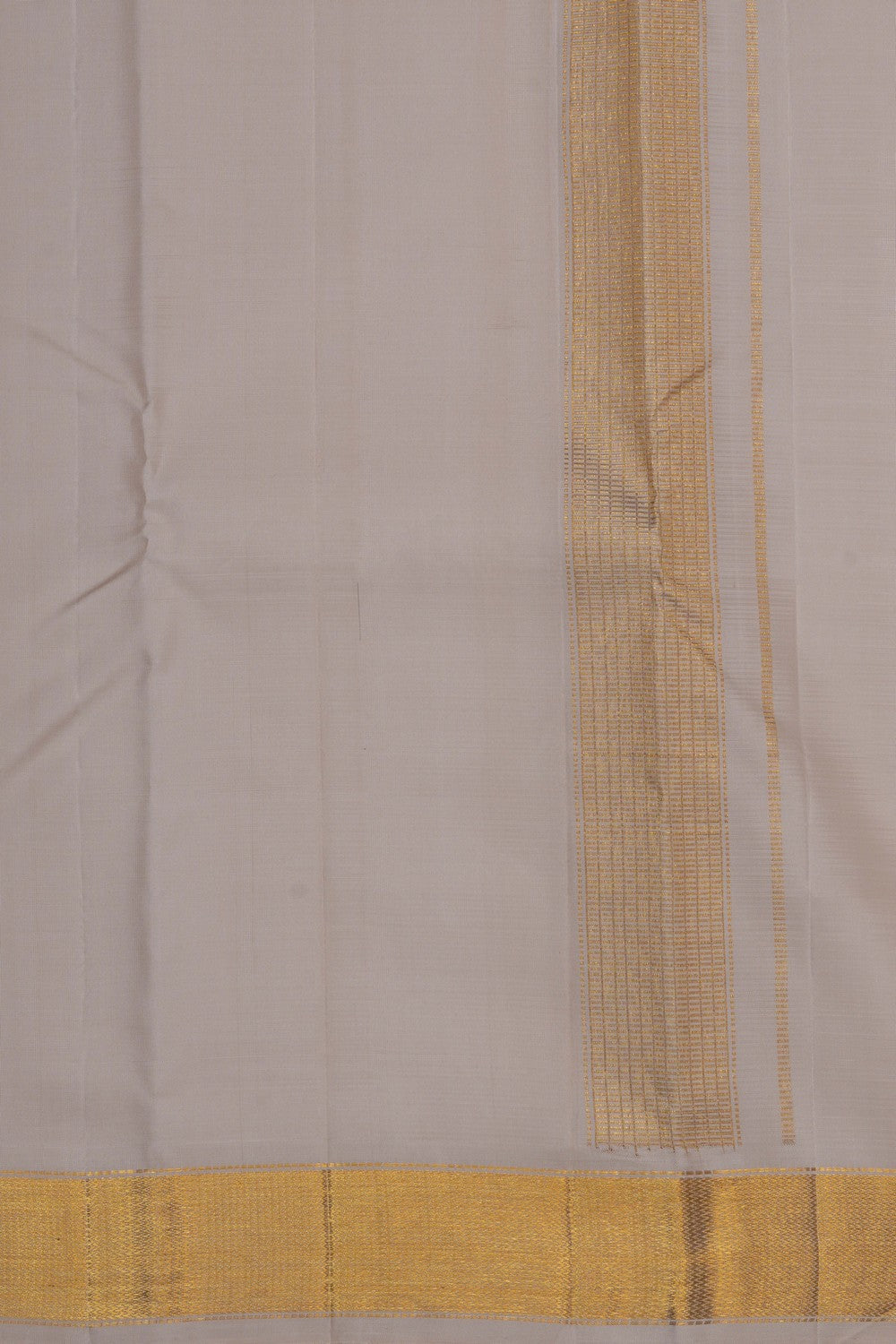Image of Kanchi Silk Traditional Dhoti With Kanduva (8 X 4)
