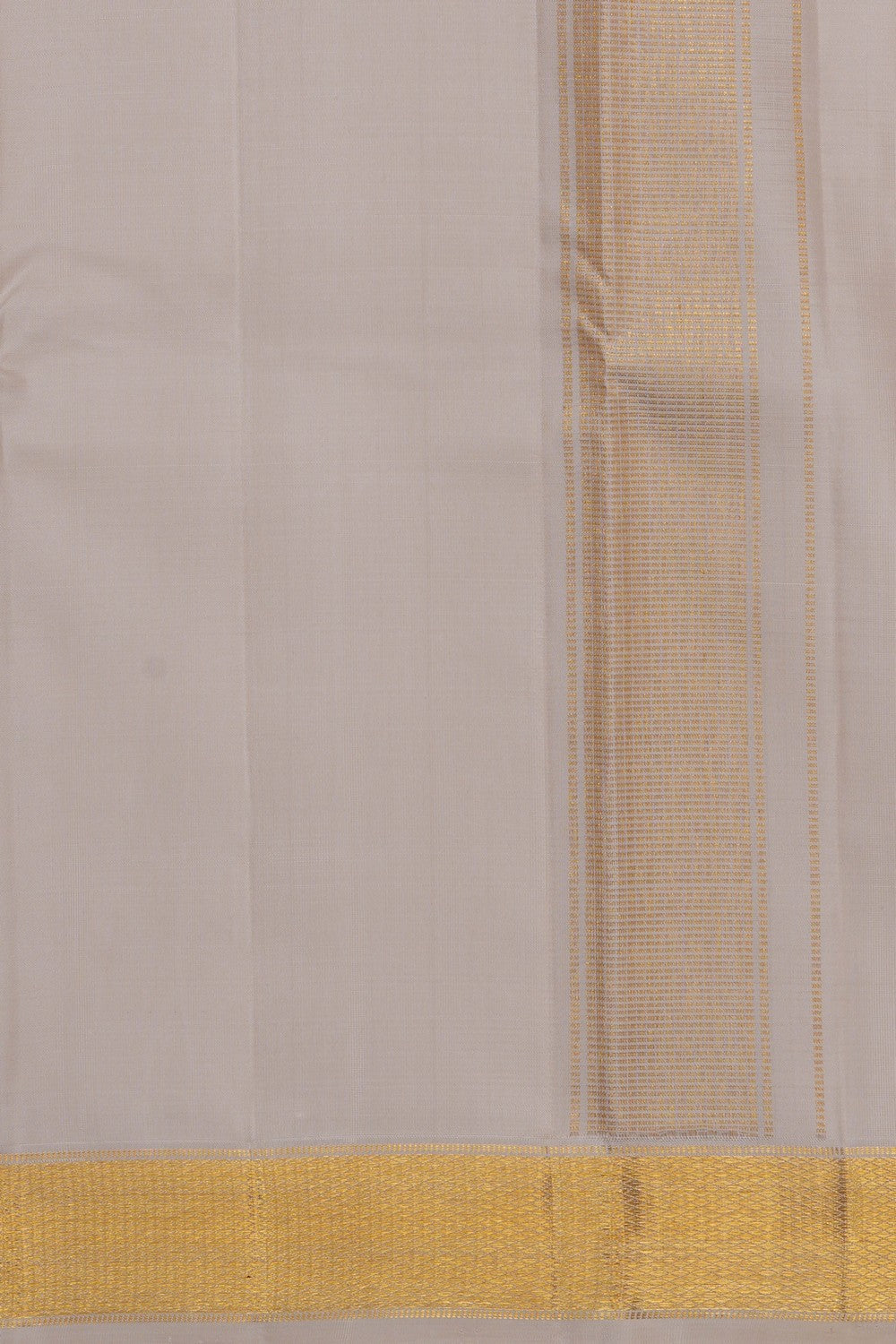 Image of Kanchi Silk Traditional Dhoti With Kanduva (8 X 4)